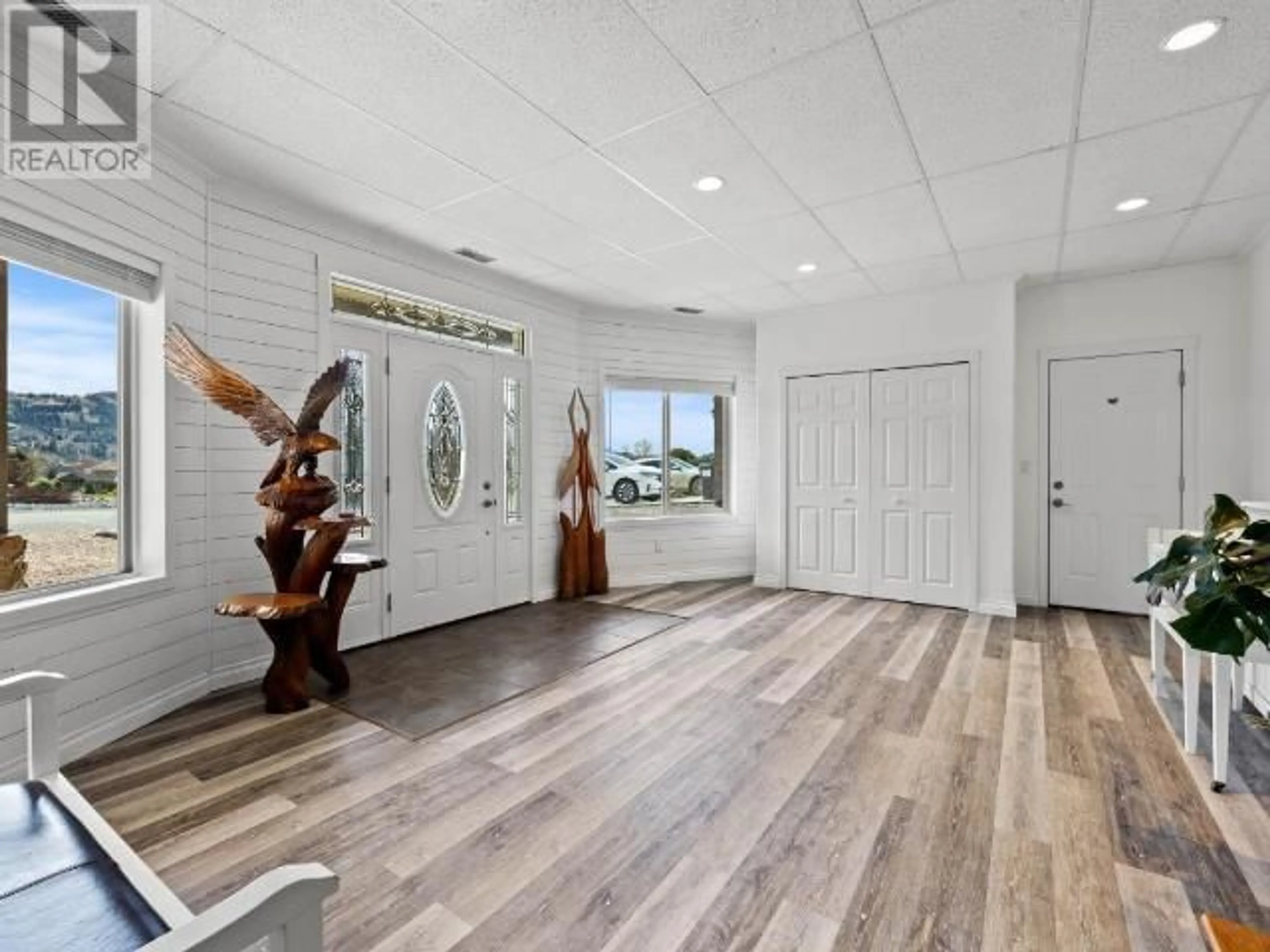 Indoor entryway for 3601 NAVATANEE DRIVE, Kamloops British Columbia V2H1S1