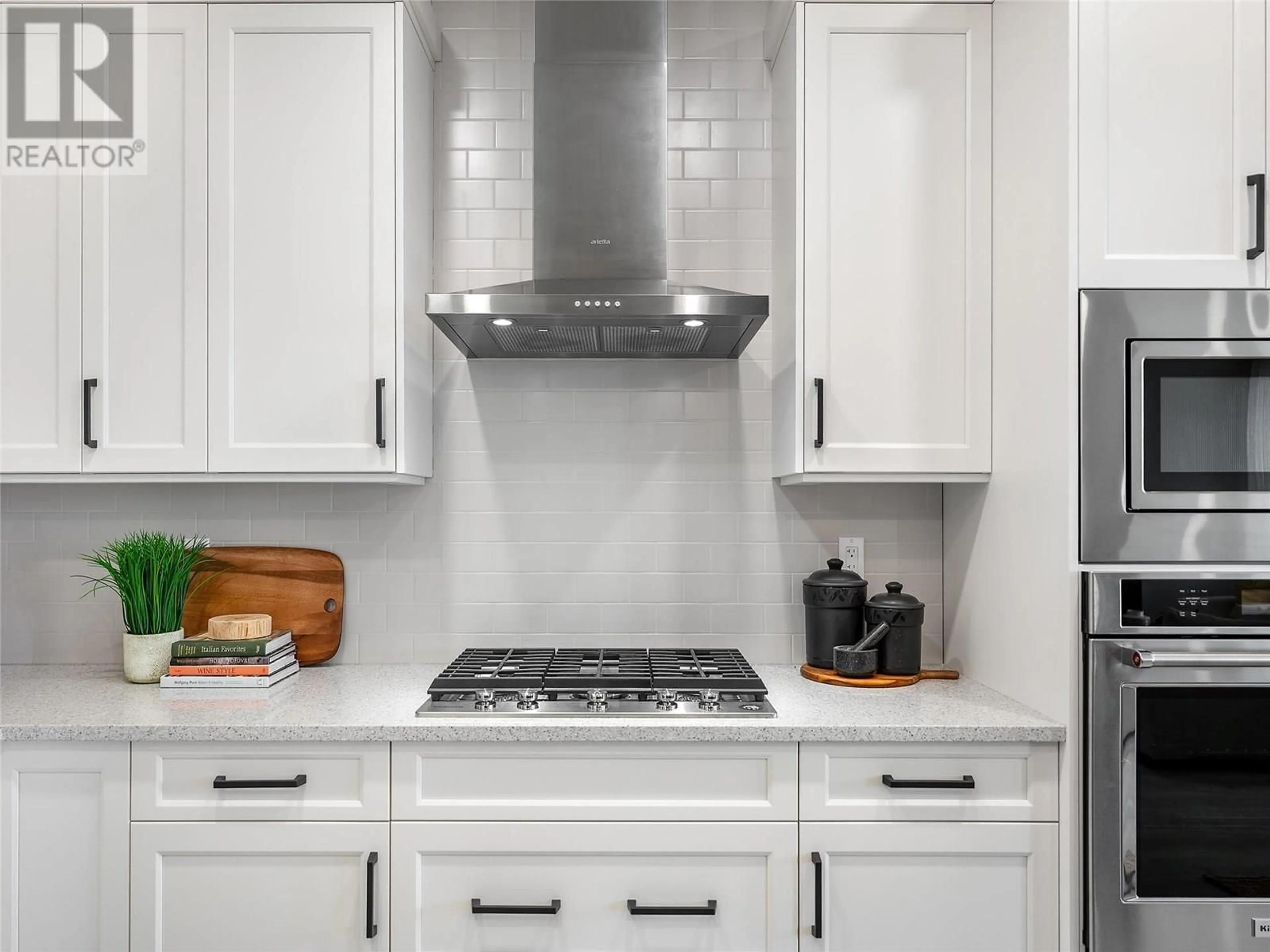 Contemporary kitchen, ceramic/tile floor for 41 - 7735 OKANAGAN HILLS BOULEVARD, Vernon British Columbia V1H0A7