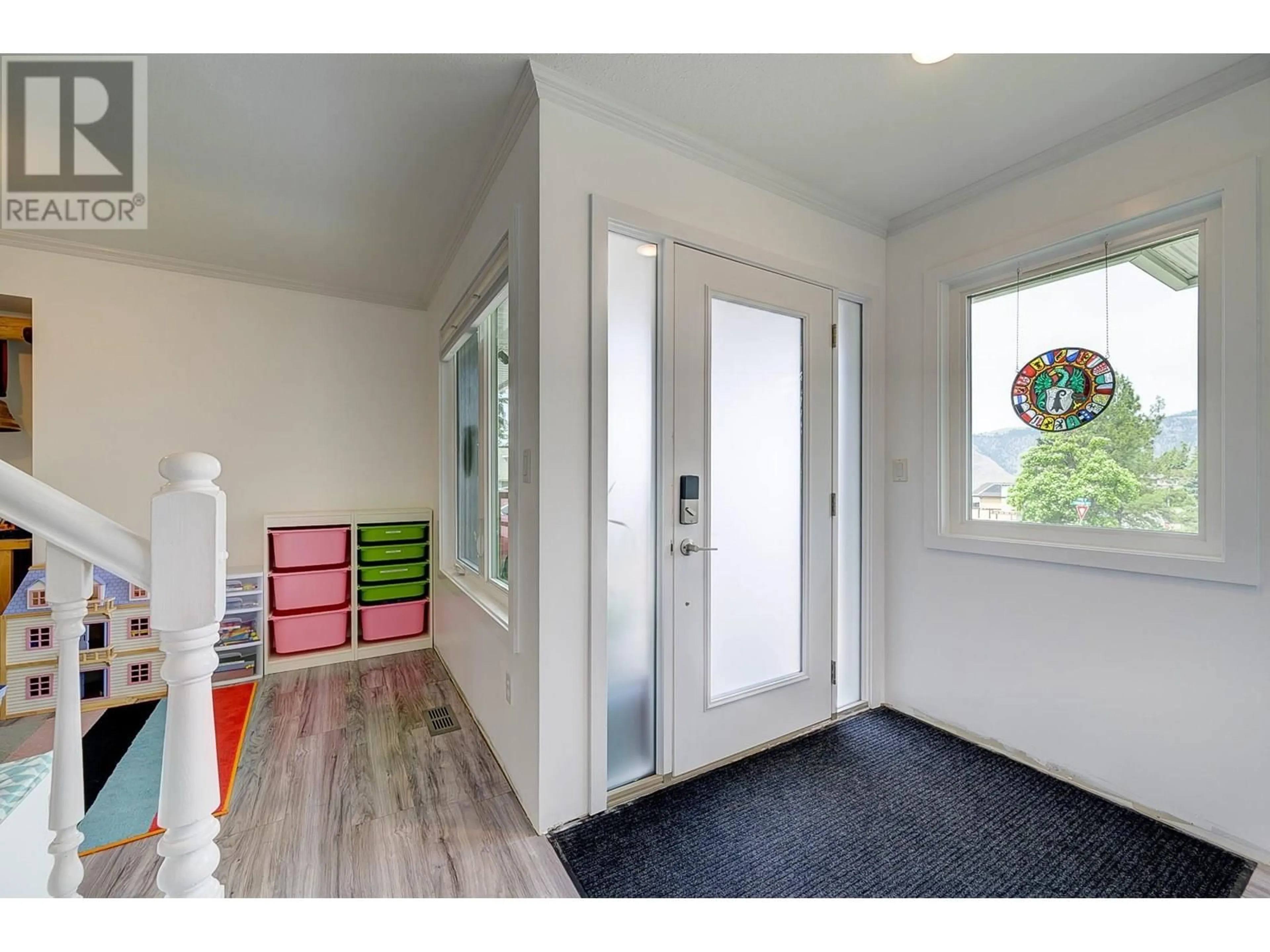 Indoor entryway for 2605 SKEENA DRIVE, Kamloops British Columbia V2E2M9