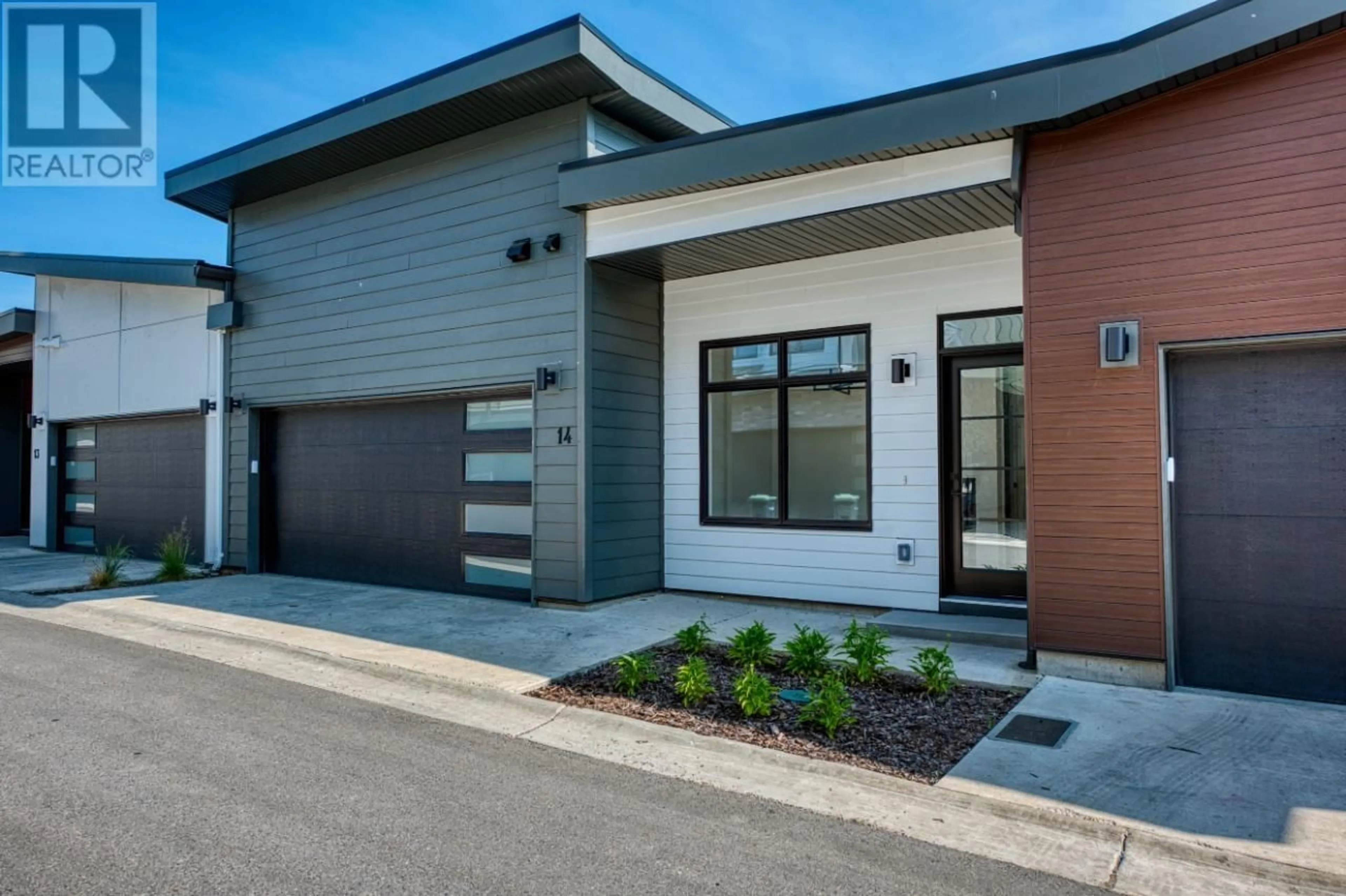 Home with brick exterior material, street for 14 - 7599 KLINGER ROAD, Vernon British Columbia V1H0B2