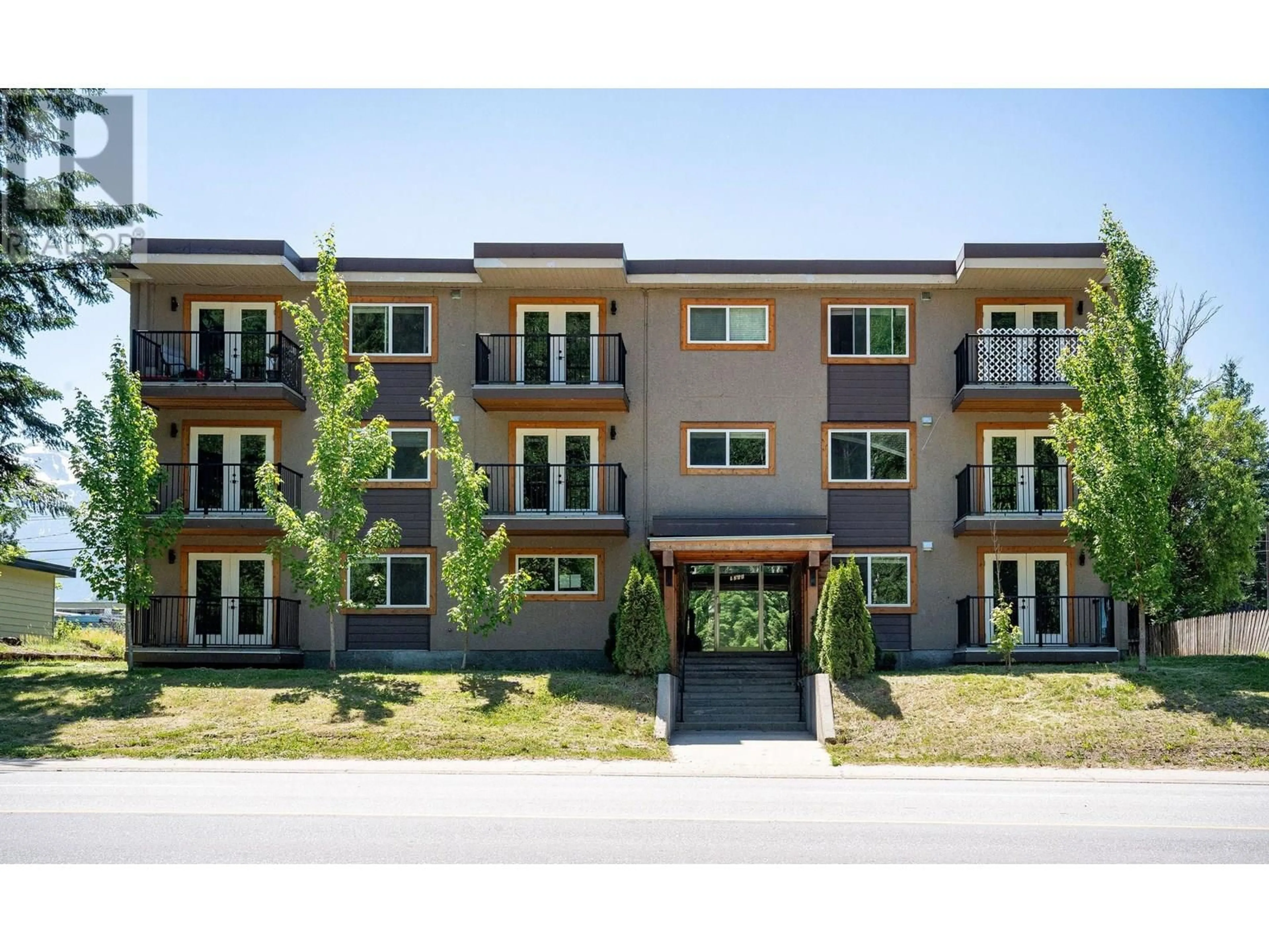 Unknown for 304 - 1211 VICTORIA ROAD, Revelstoke British Columbia V0E2S0