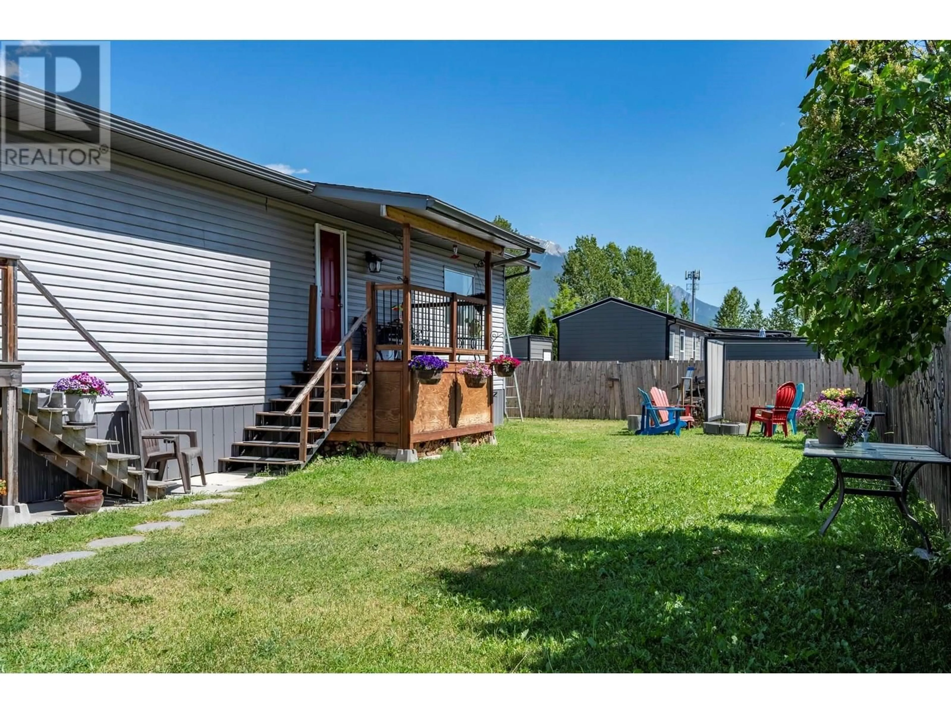 Unknown for 1056 KING CRESCENT, Golden British Columbia V0A1H0