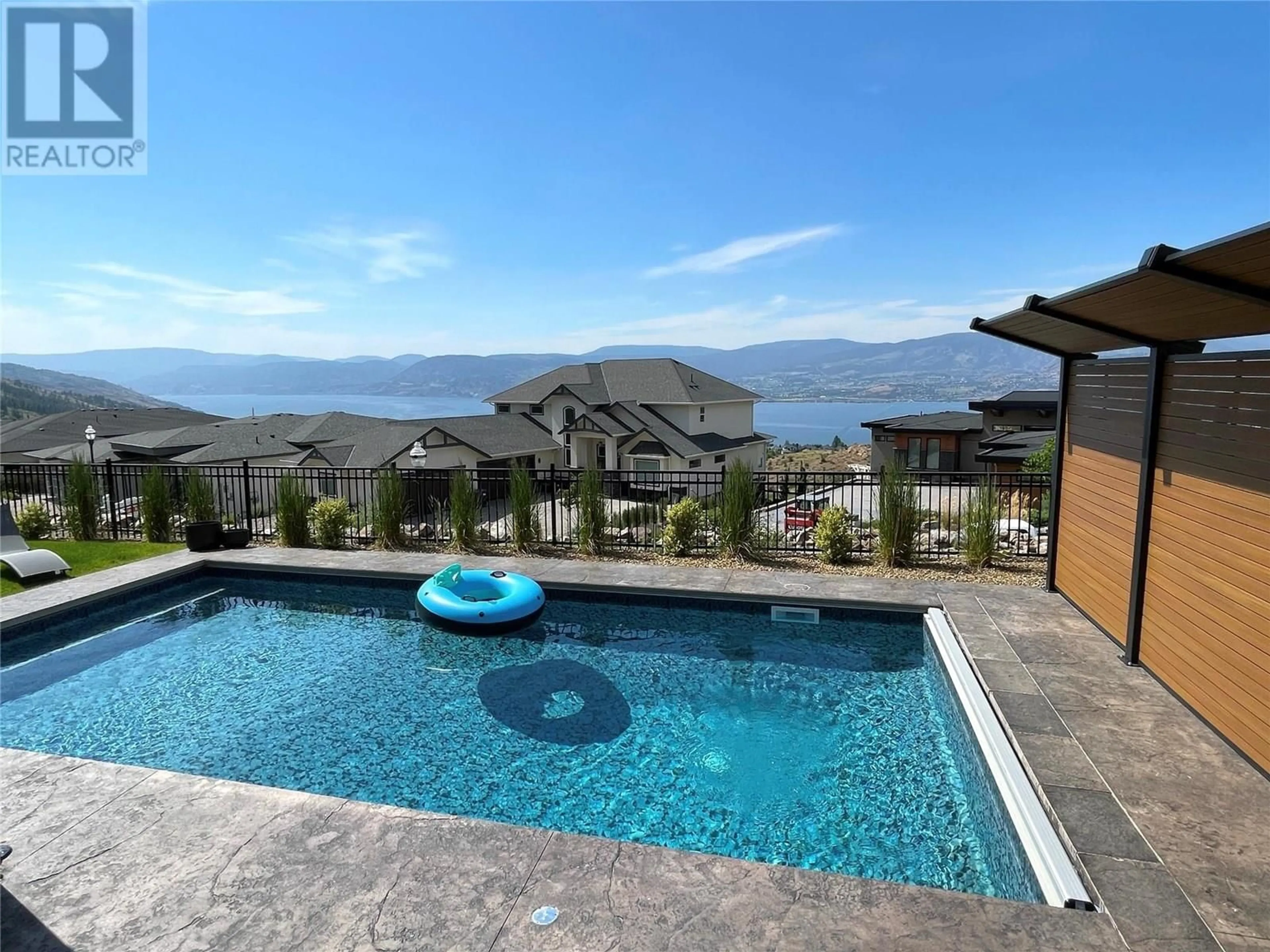 Pool for 5546 UPPER MISSION DRIVE, Kelowna British Columbia V1W5M4