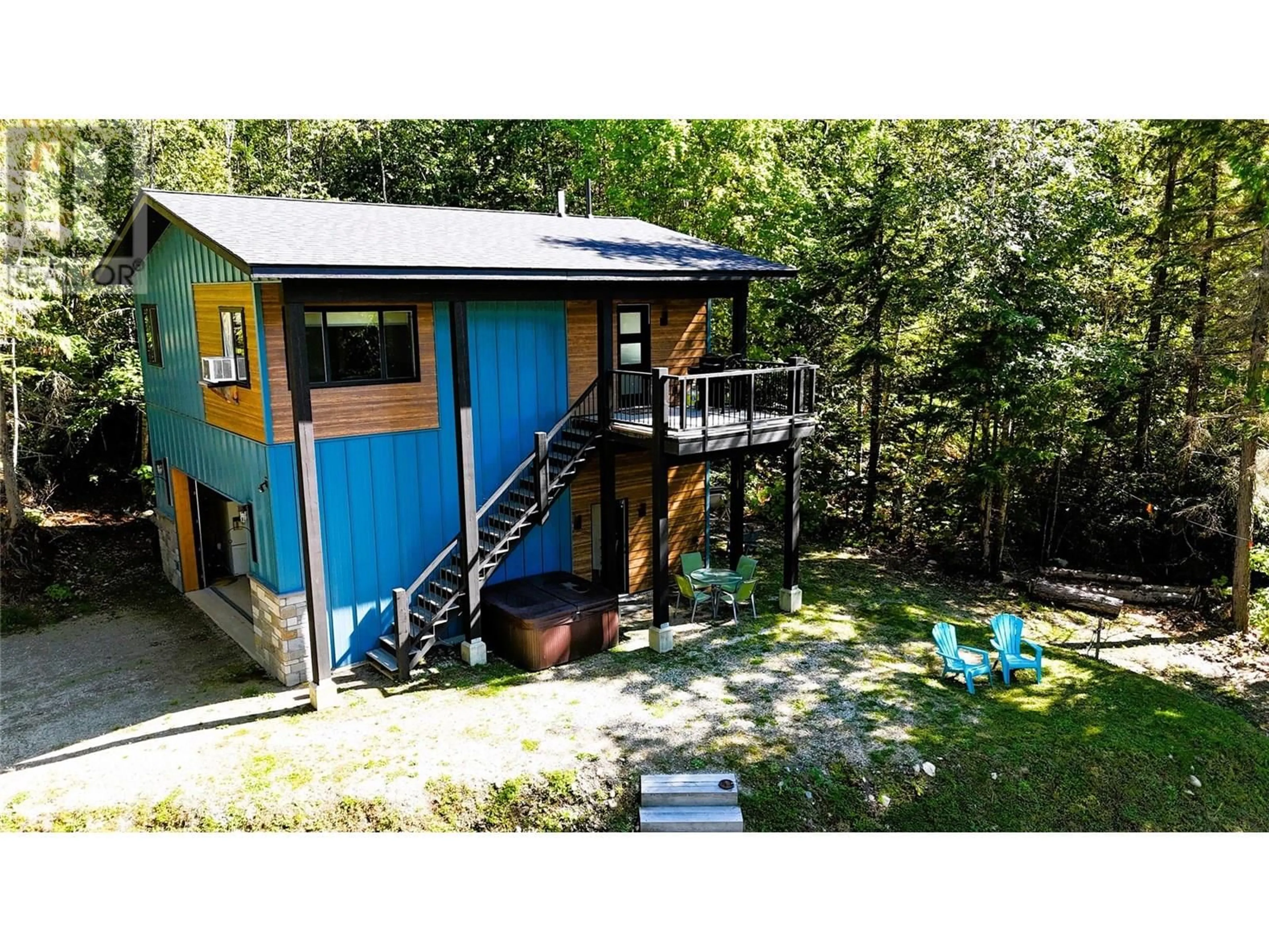 A pic from outside/outdoor area/front of a property/back of a property/a pic from drone, unknown for 475 GALENA SHORES DRIVE, Galena Bay British Columbia V0G1R0