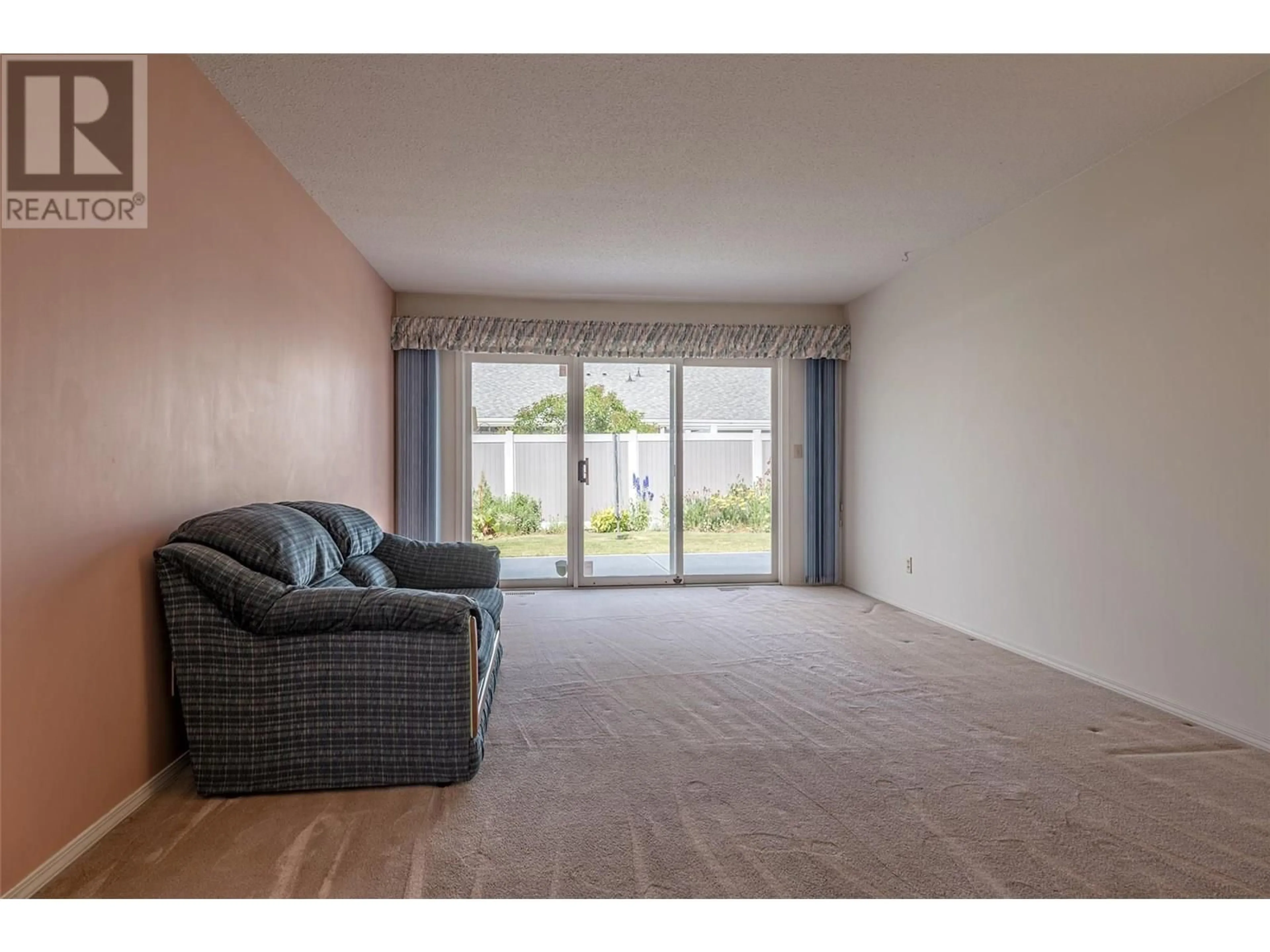 Living room with furniture, unknown for 43 - 3900 27TH AVENUE, Vernon British Columbia V1T9E6
