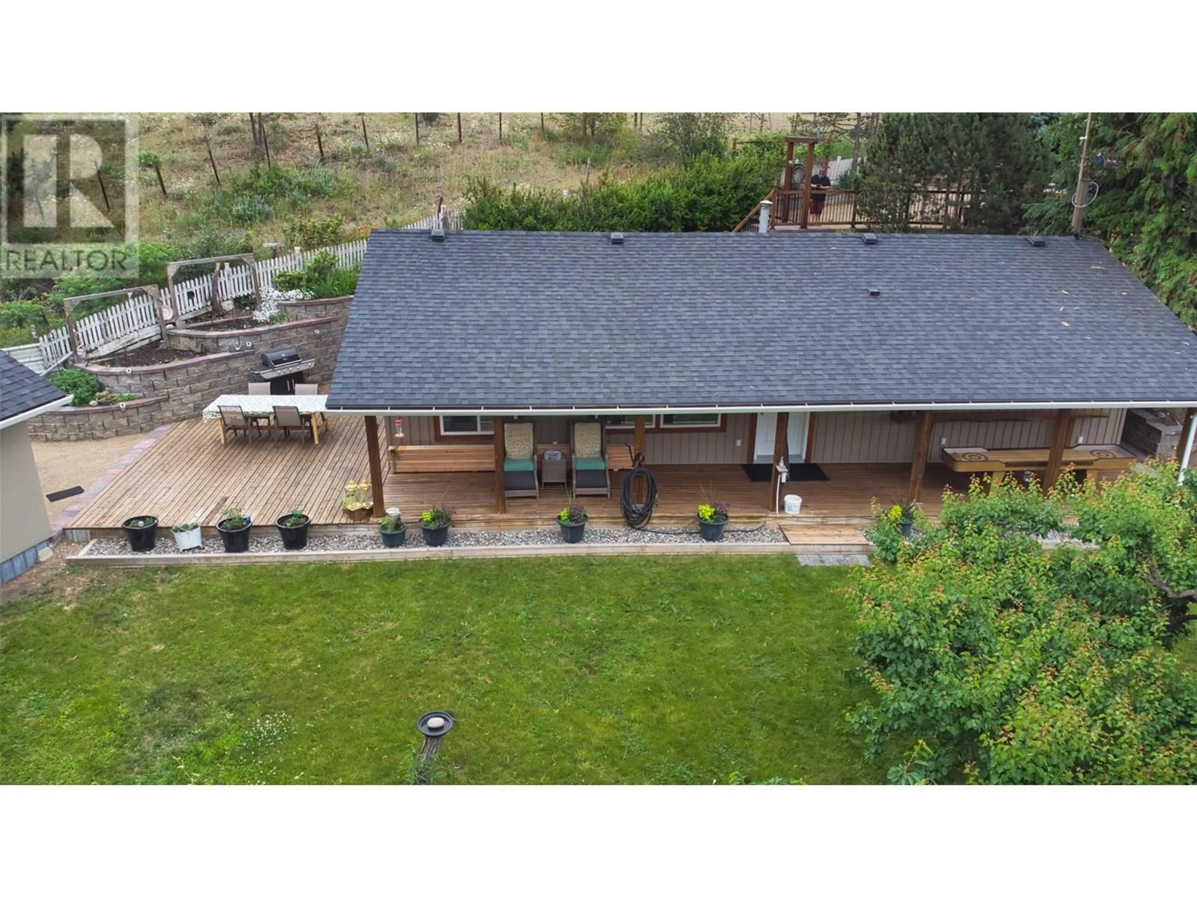 A pic from outside/outdoor area/front of a property/back of a property/a pic from drone, unknown for 11130 VELDA ROAD, Lake Country British Columbia V4V1W7