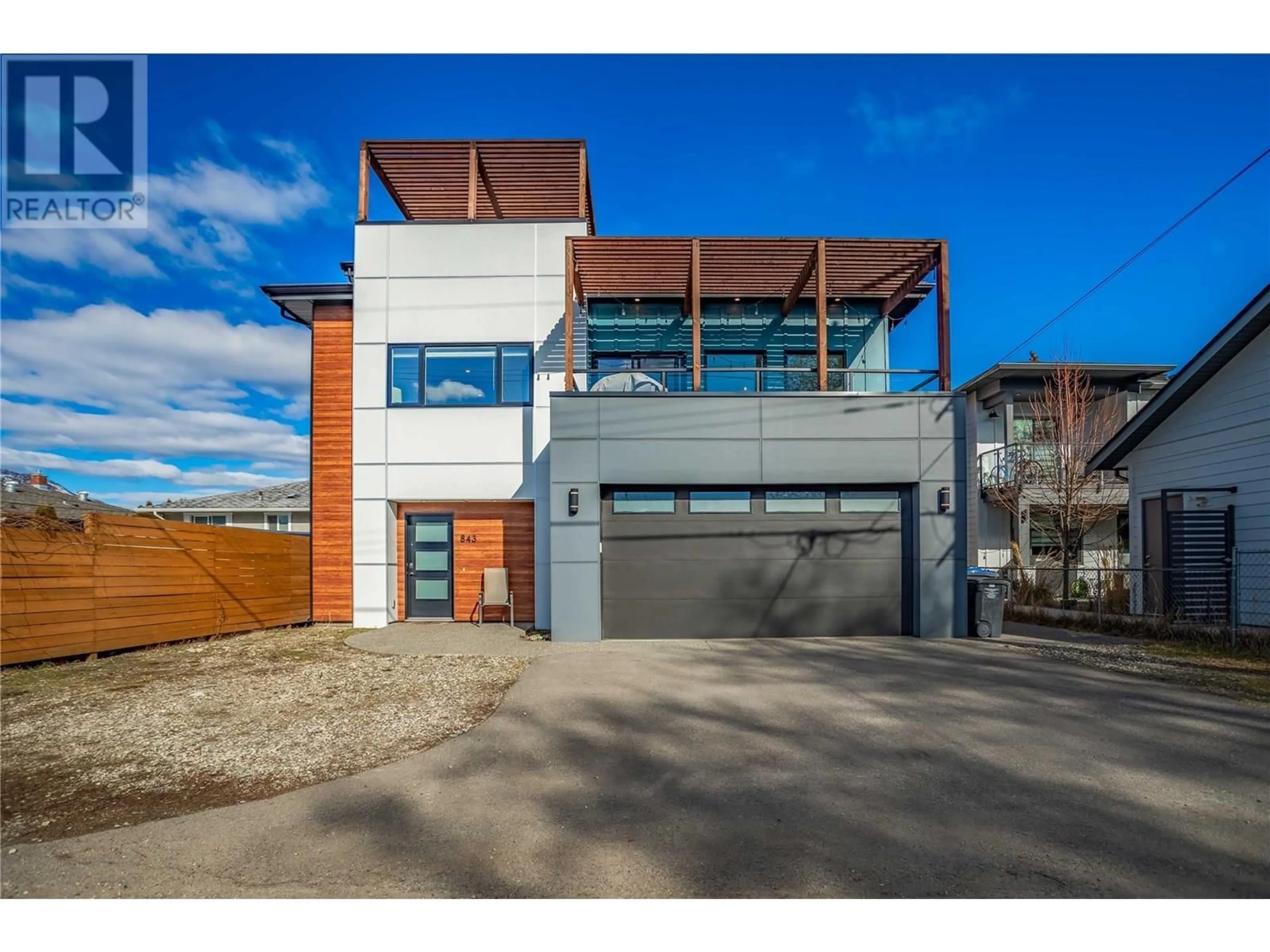 Unknown for 841 & 843 MARTIN AVENUE, Kelowna British Columbia V1Y6V4