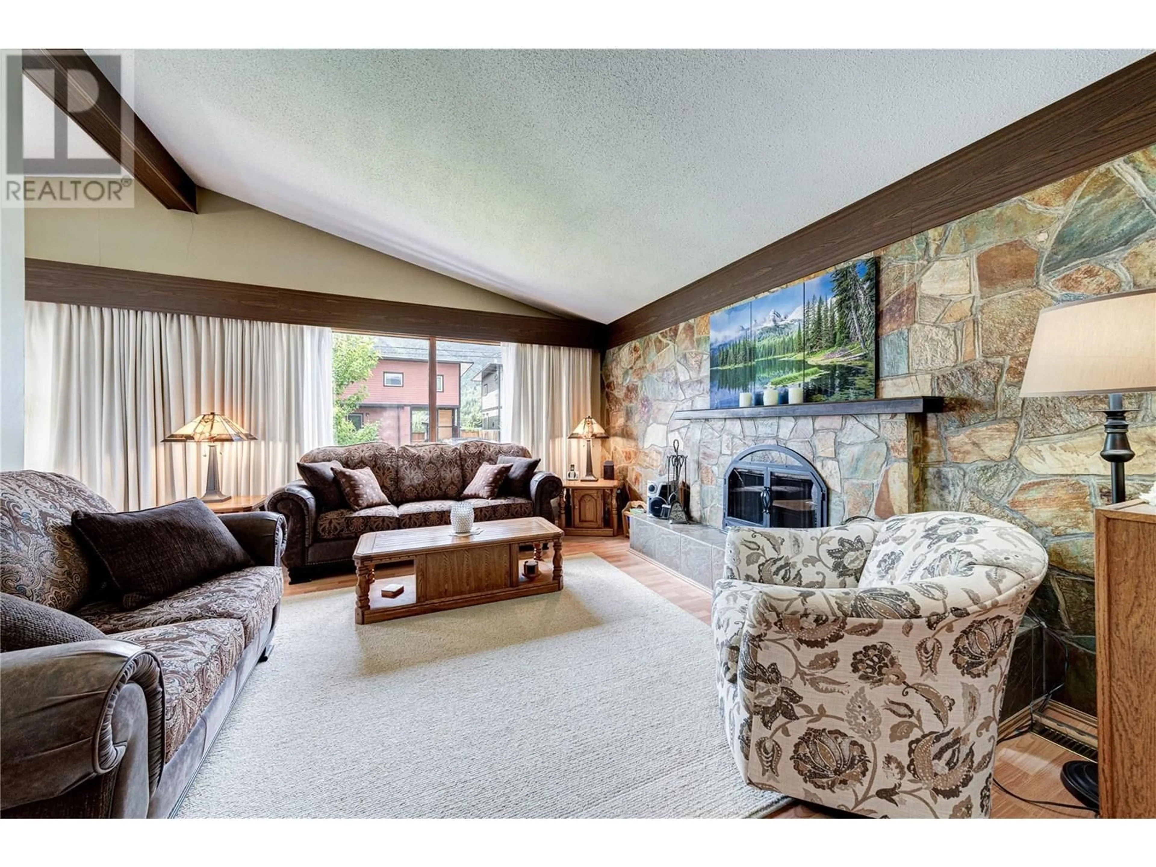 Living room with furniture, unknown for 1202 6TH AVENUE, Fernie British Columbia V0B1M0