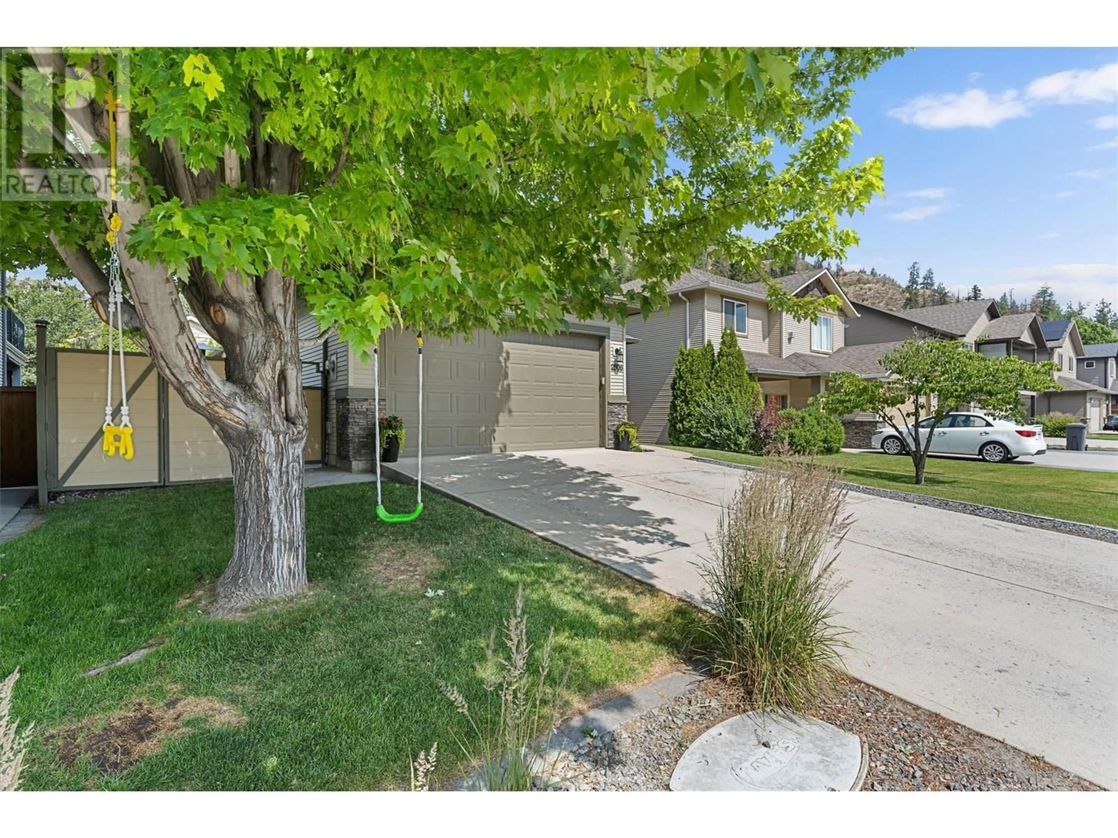 A pic from outside/outdoor area/front of a property/back of a property/a pic from drone, street for 2806 AUBURN ROAD, West Kelowna British Columbia V4T3B2