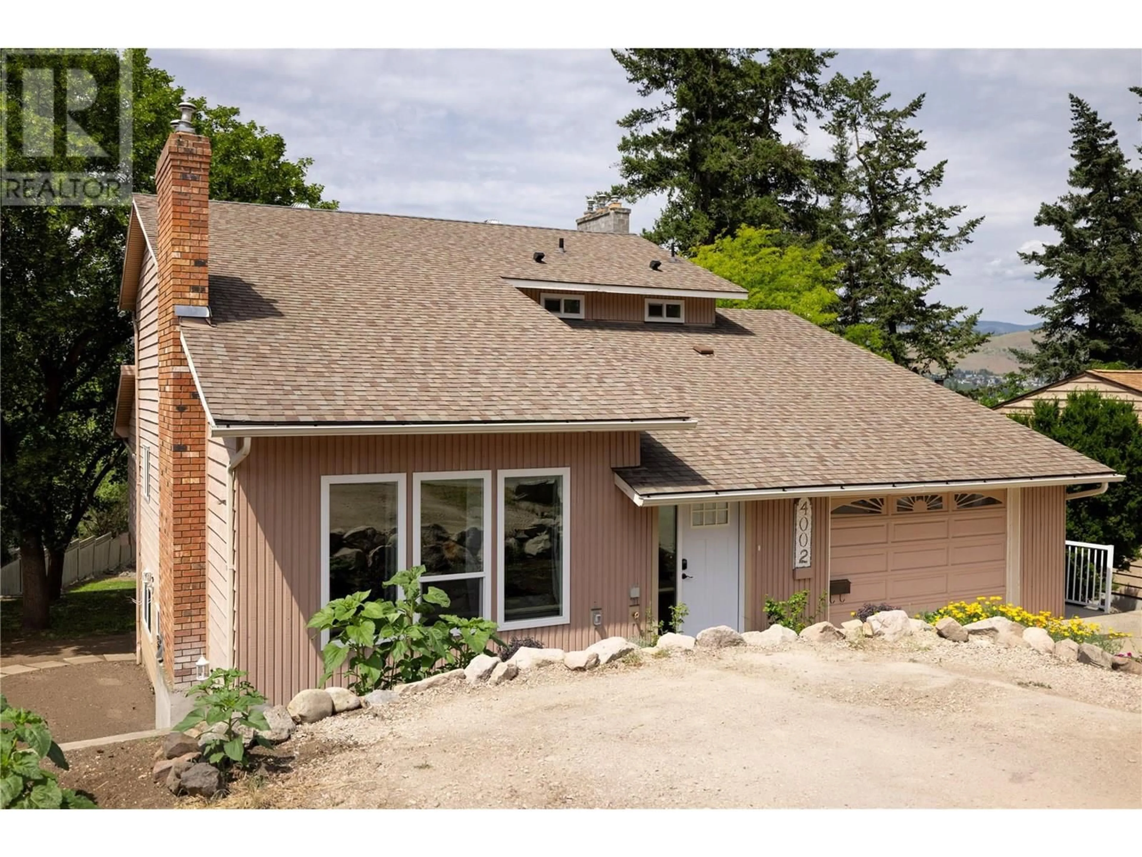 Home with brick exterior material, unknown for 4002 15 STREET, Vernon British Columbia V1T8K6