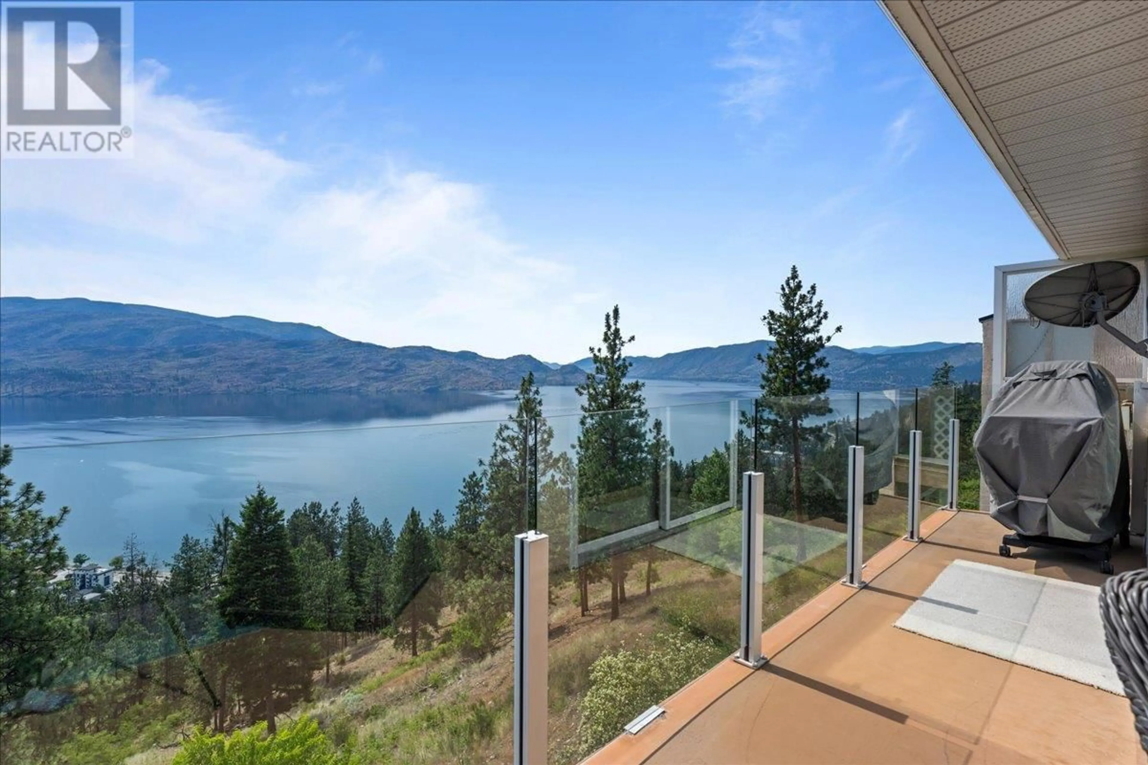 Patio, water/lake/river/ocean view for 201 - 4470 PONDEROSA DRIVE, Peachland British Columbia V0H1X5