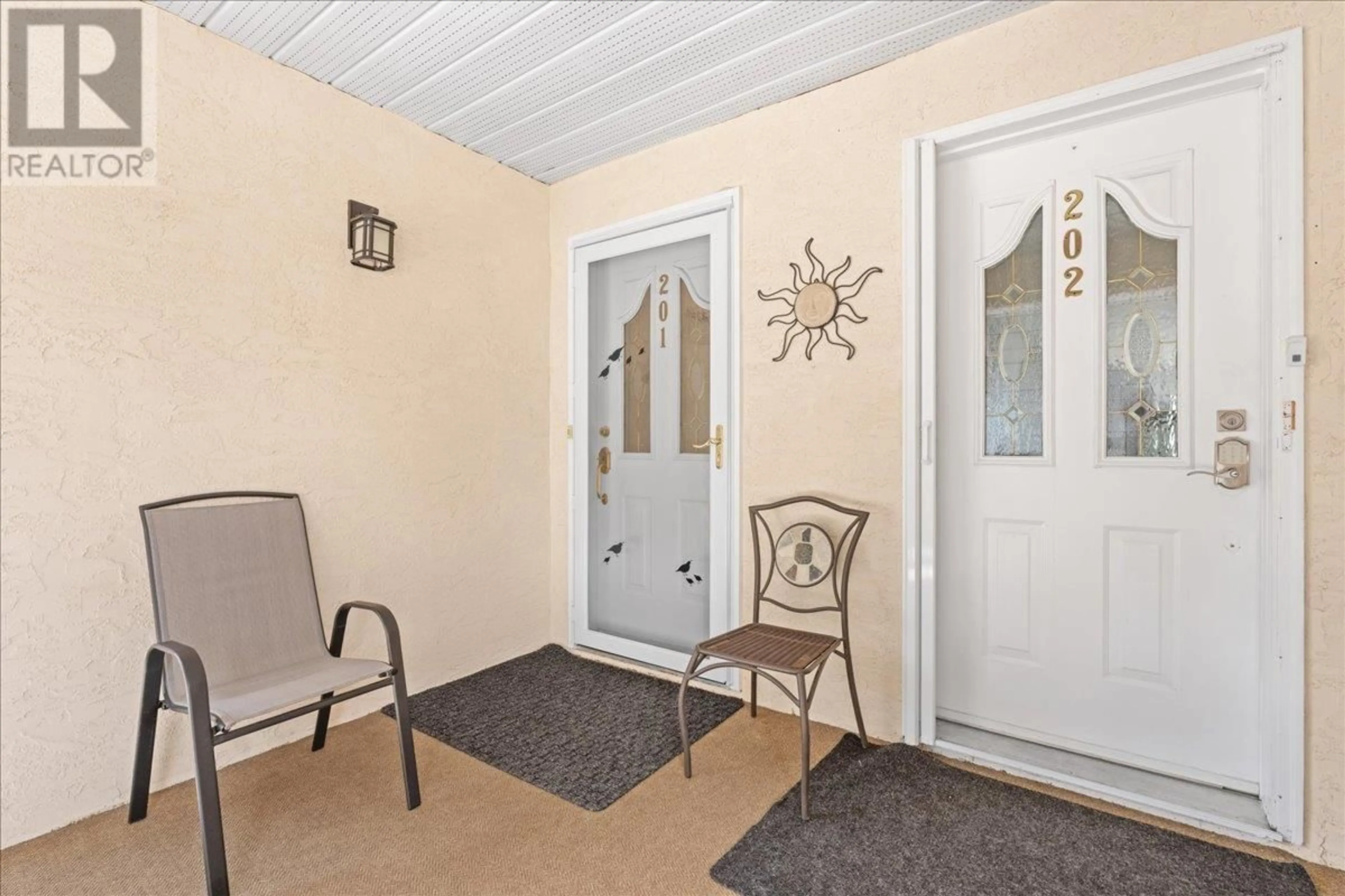 Indoor entryway for 201 - 4470 PONDEROSA DRIVE, Peachland British Columbia V0H1X5