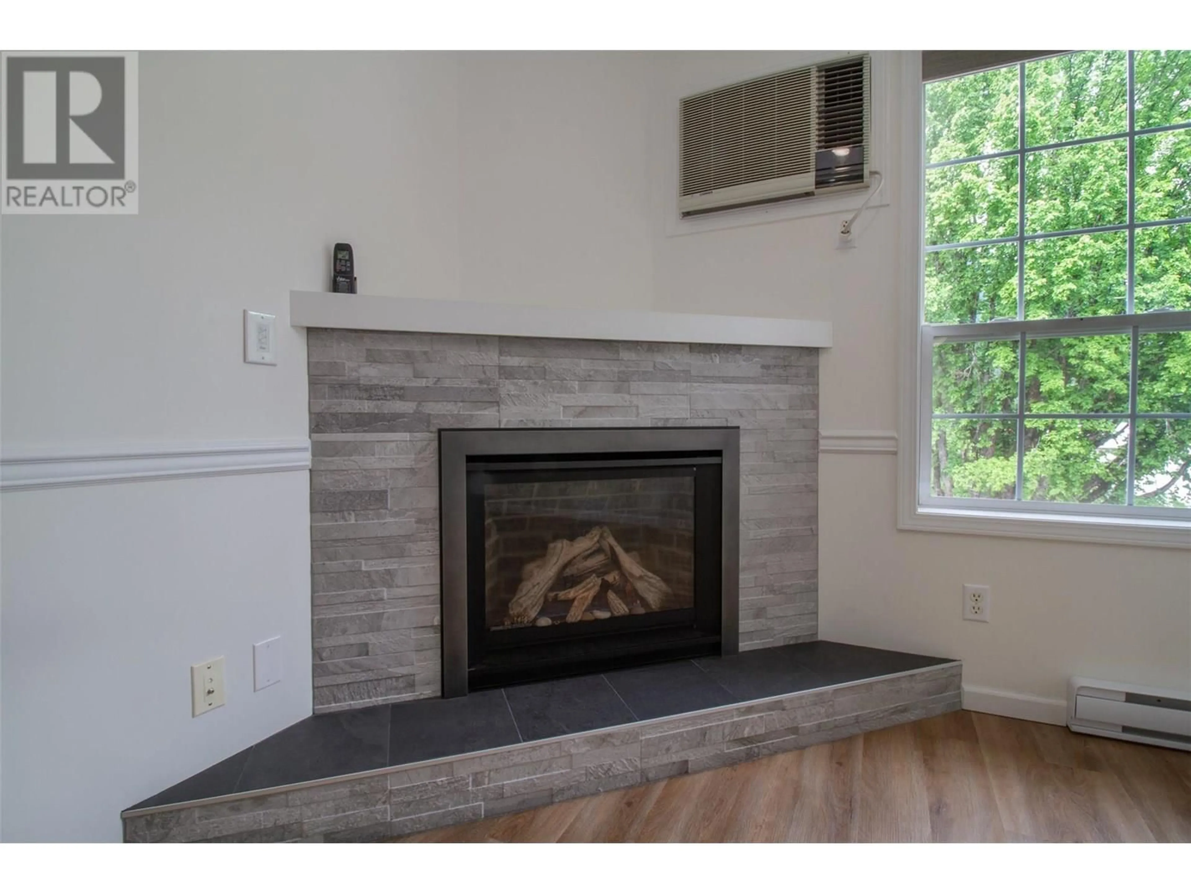 Unknown for 311 - 311 SIXTH STREET EAST, Revelstoke British Columbia V0E2S0