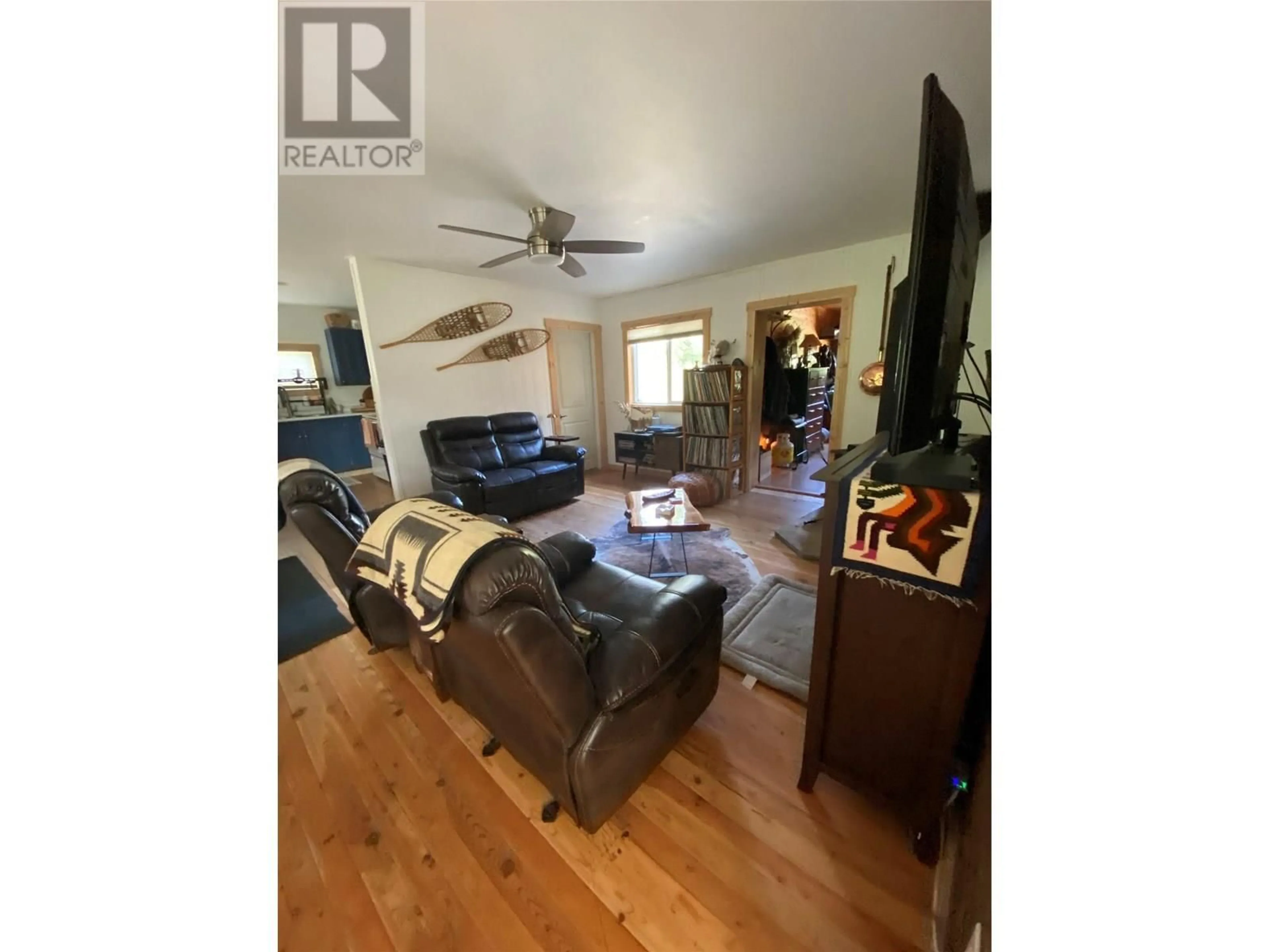 Living room with furniture, wood/laminate floor for Lot 1 - 3661 PRINCETON SUMMERLAND ROAD, Princeton British Columbia V0X1W0