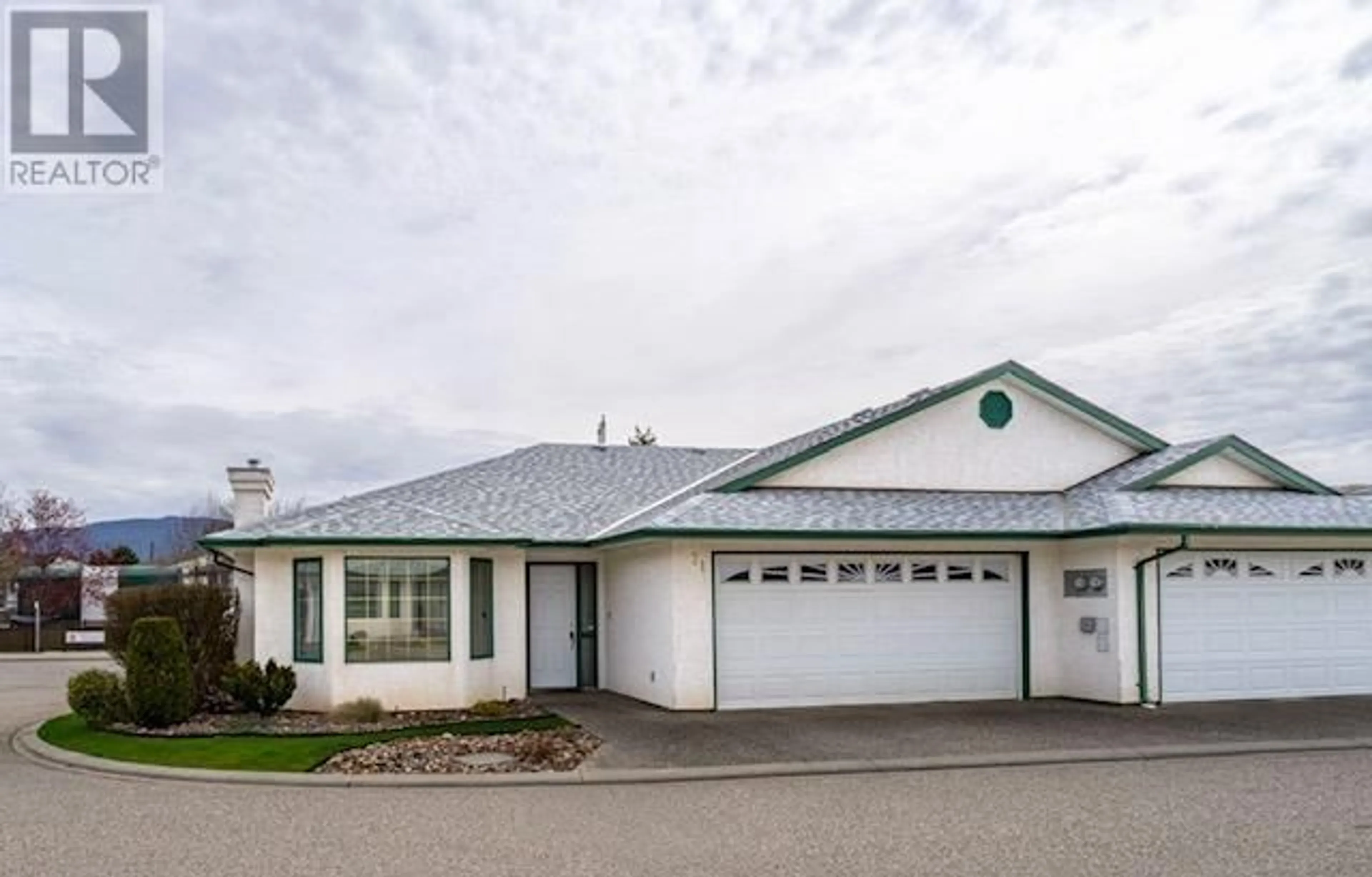 Home with vinyl exterior material, street for 71 - 2710 ALLENBY WAY, Vernon British Columbia V1T9P2