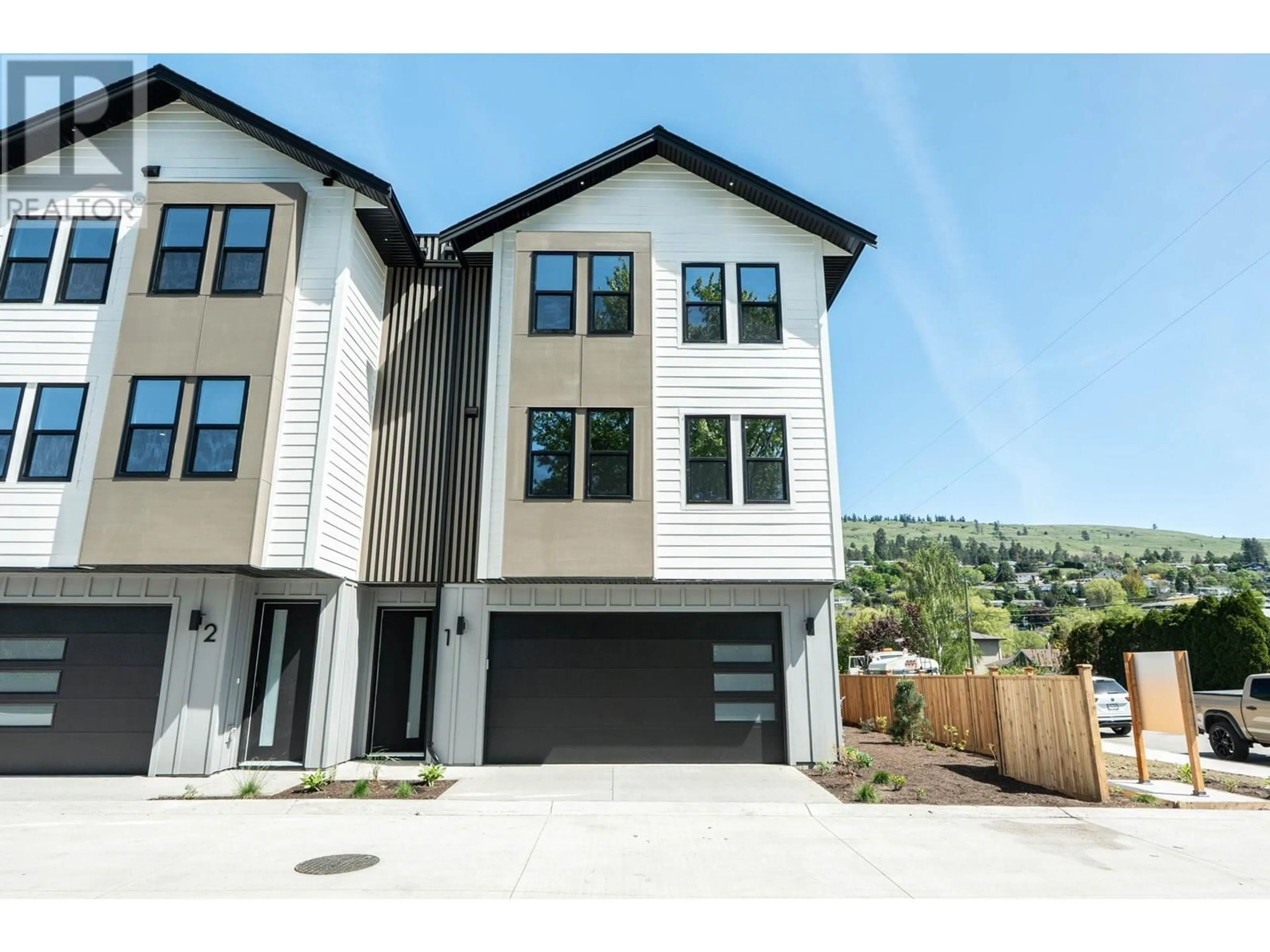 Home with vinyl exterior material, mountain view for 1 - 3590 REDECOPP ROAD, Lake Country British Columbia V4V1X5