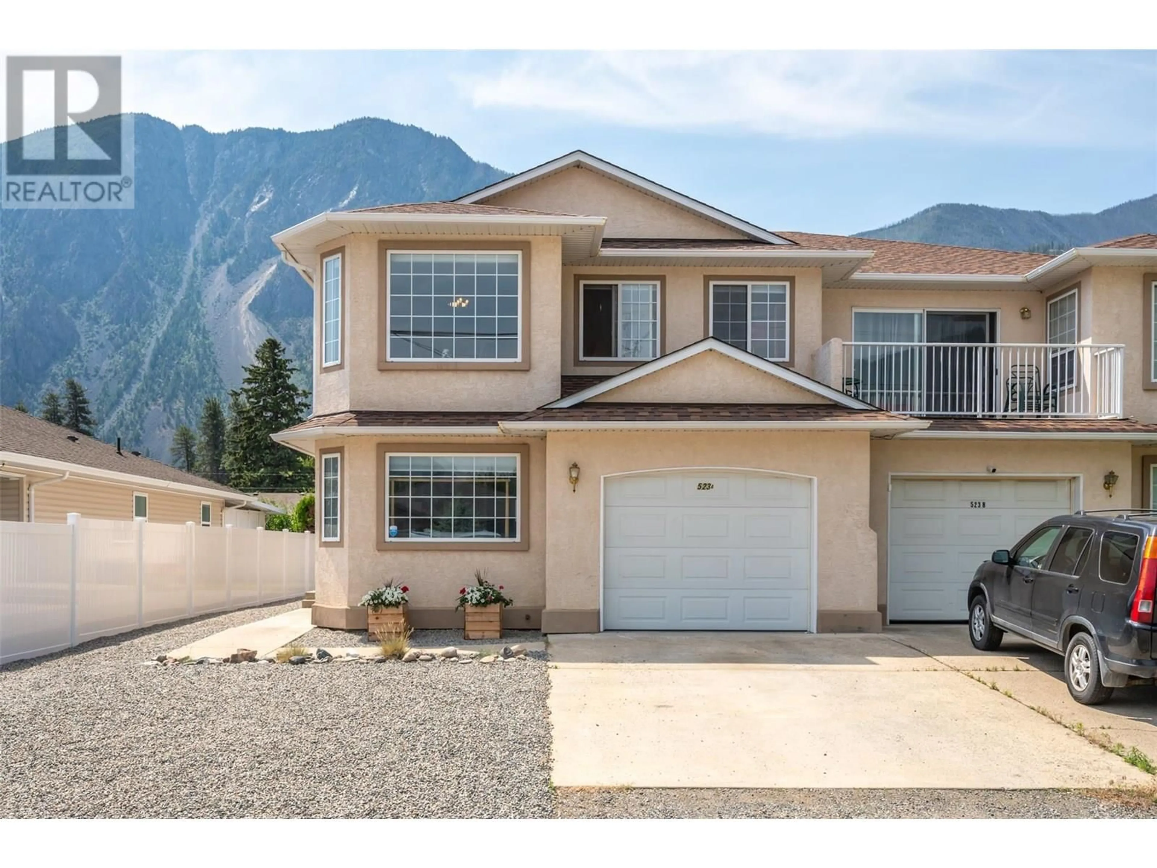 Home with vinyl exterior material, mountain view for 2 - 523 10TH AVENUE, Keremeos British Columbia V0X1N3