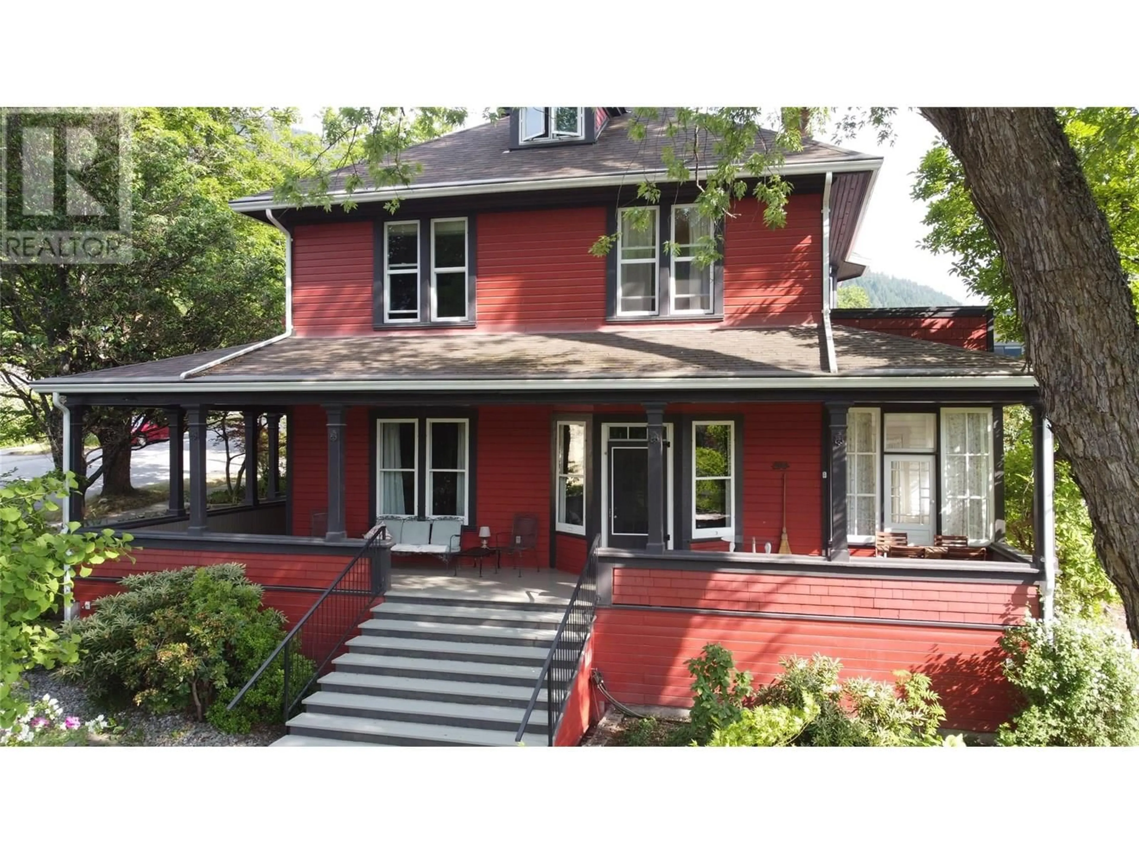 Home with brick exterior material, street for 424 OBSERVATORY STREET, Nelson British Columbia V1L4Y6