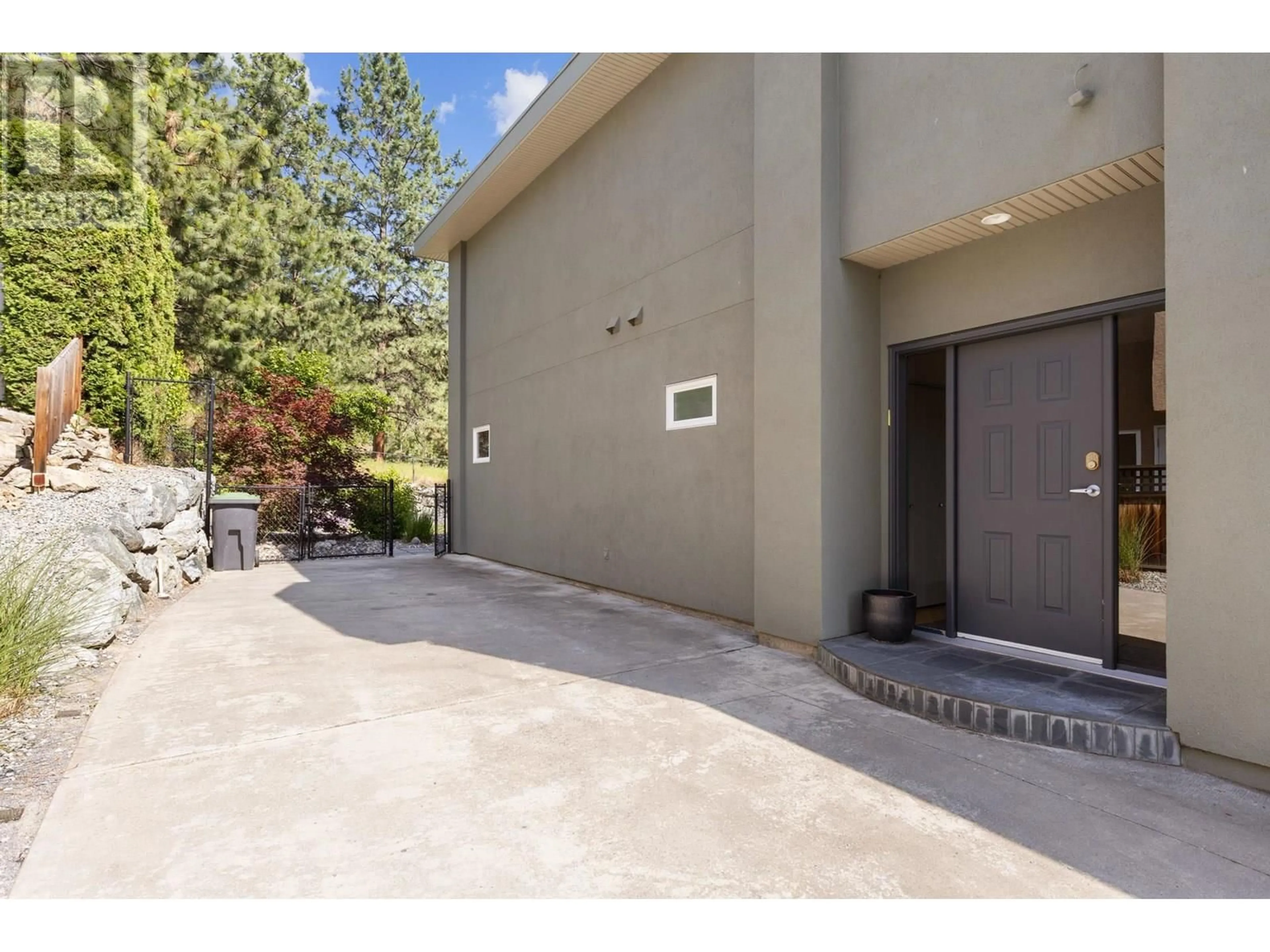 Unknown for 2111 LILLOOET CRESCENT, Kelowna British Columbia V1V1Y2