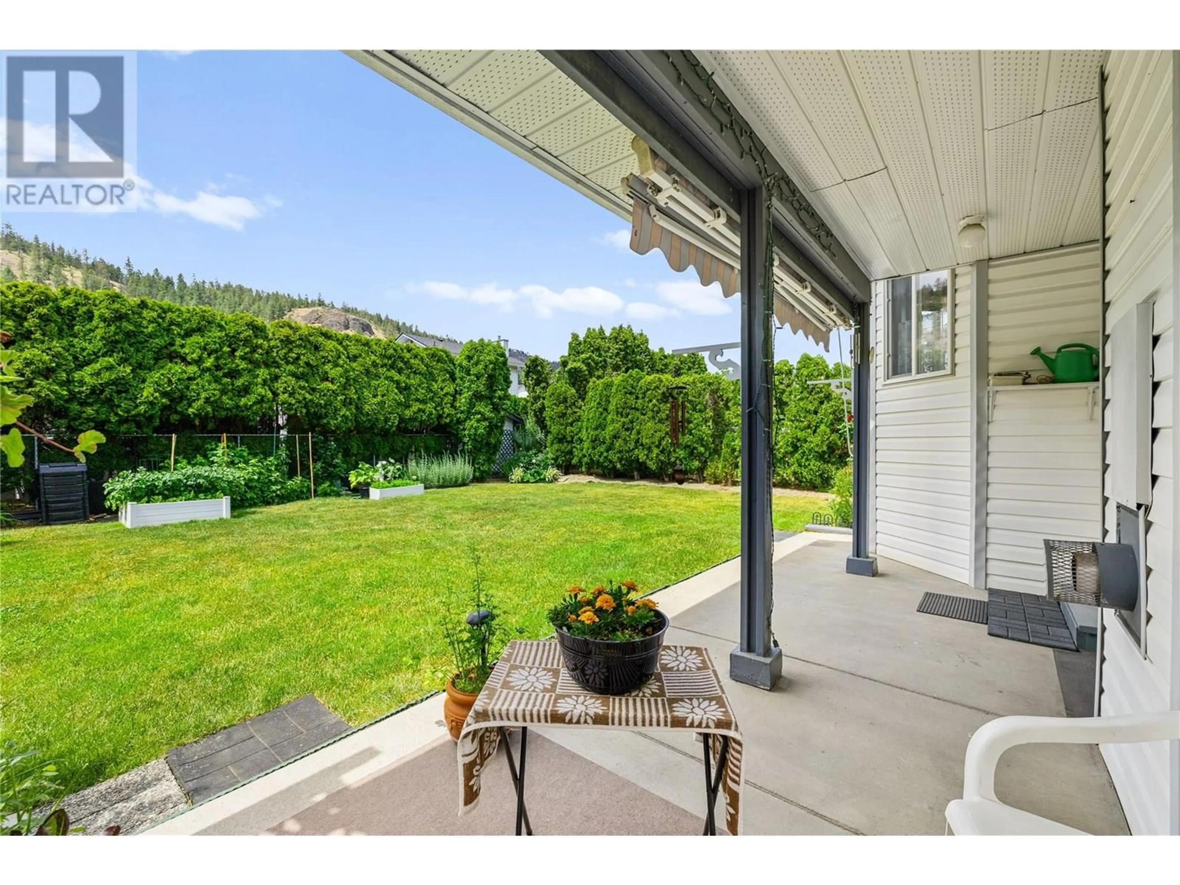 Patio, water/lake/river/ocean view for 378 MCTAVISH CRESCENT, Kelowna British Columbia V1V1P1