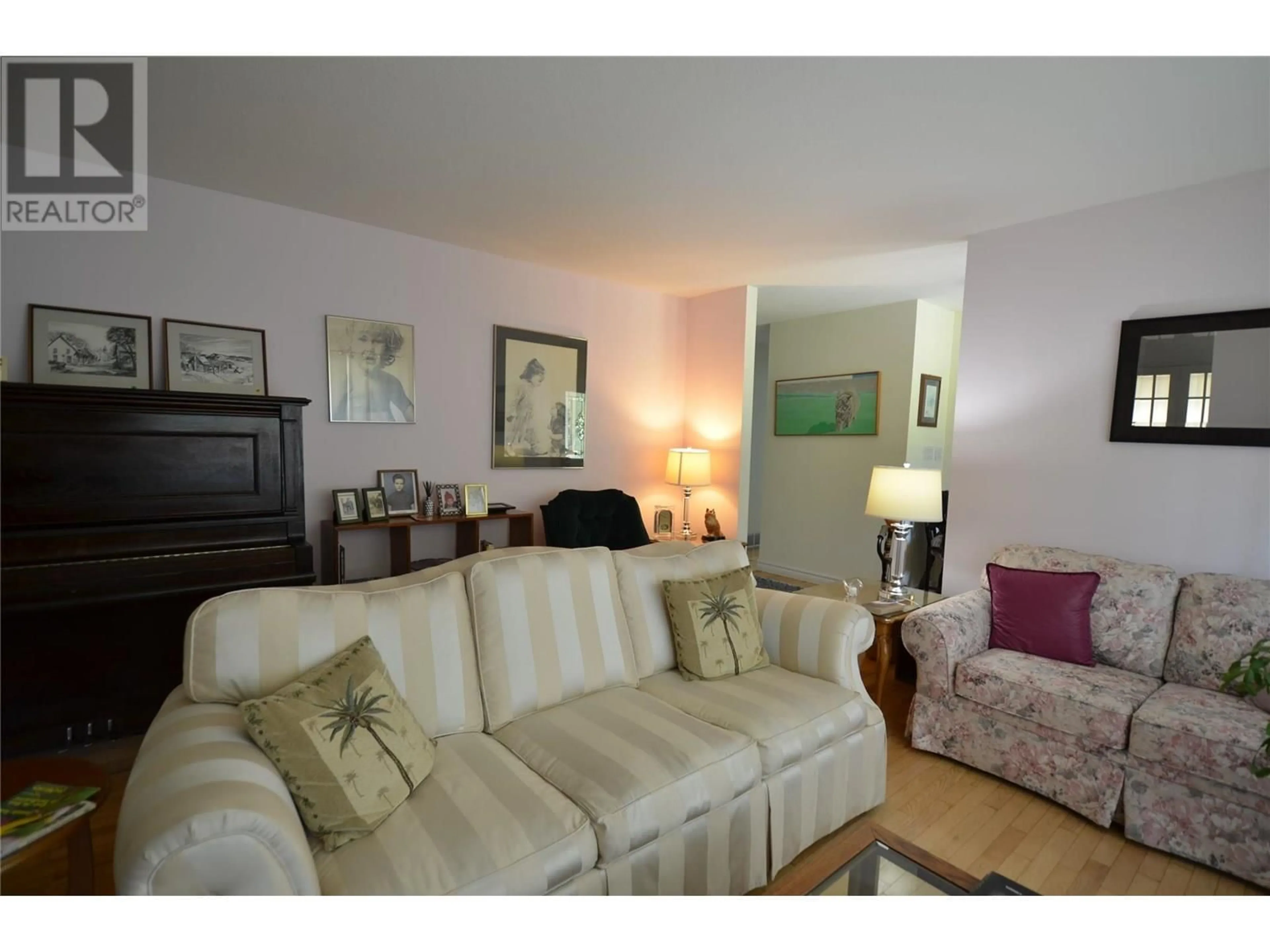 Living room with furniture, unknown for 3915 EXPRESS POINT ROAD, Scotch Creek British Columbia V0E1M5