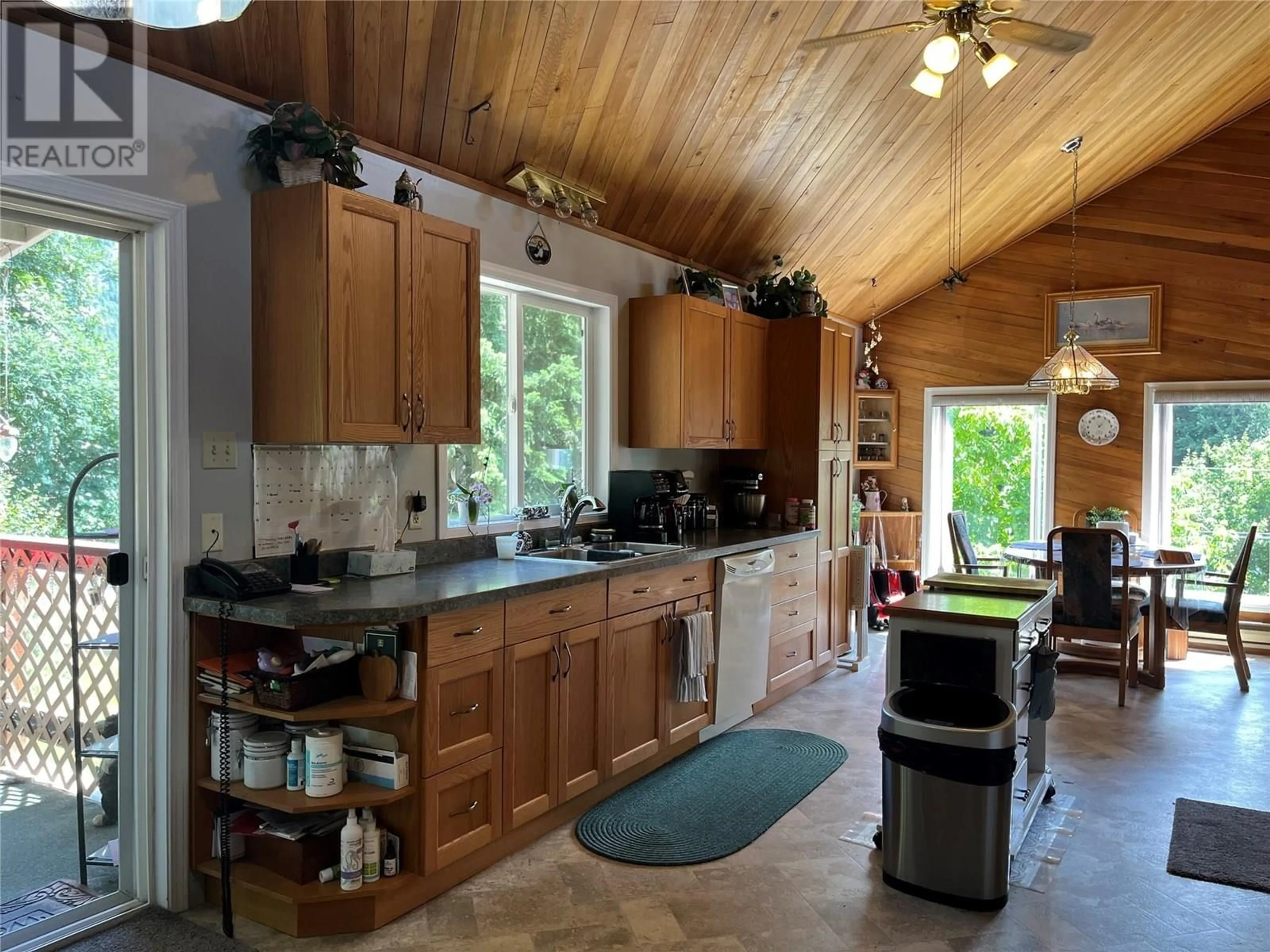 Unknown for 1176 MARSHALL ROAD, Castlegar British Columbia V1N4V2
