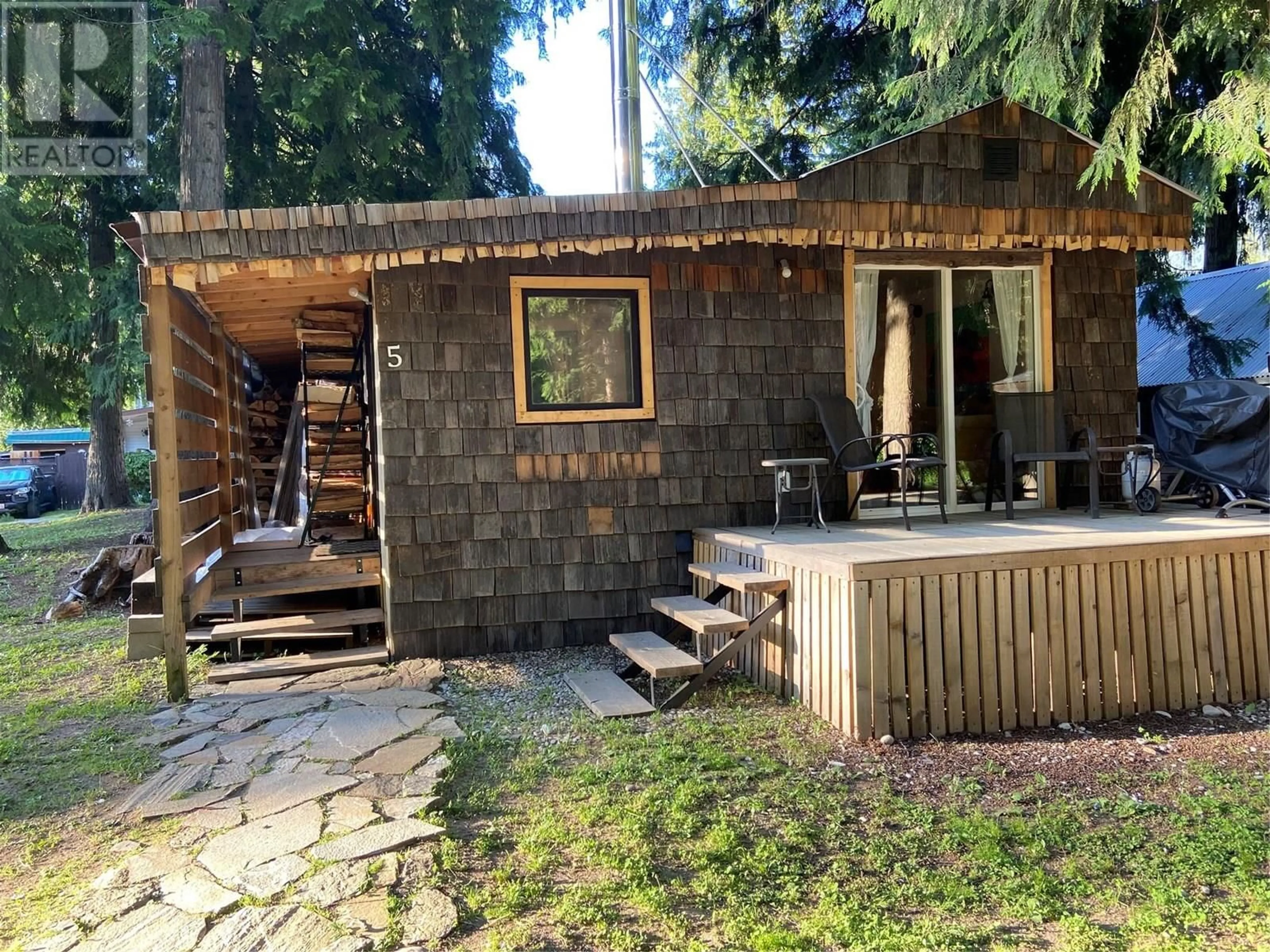 Patio, forest/trees view for 5 - 1079 LUNDELL ROAD, Revelstoke British Columbia V0E2S0