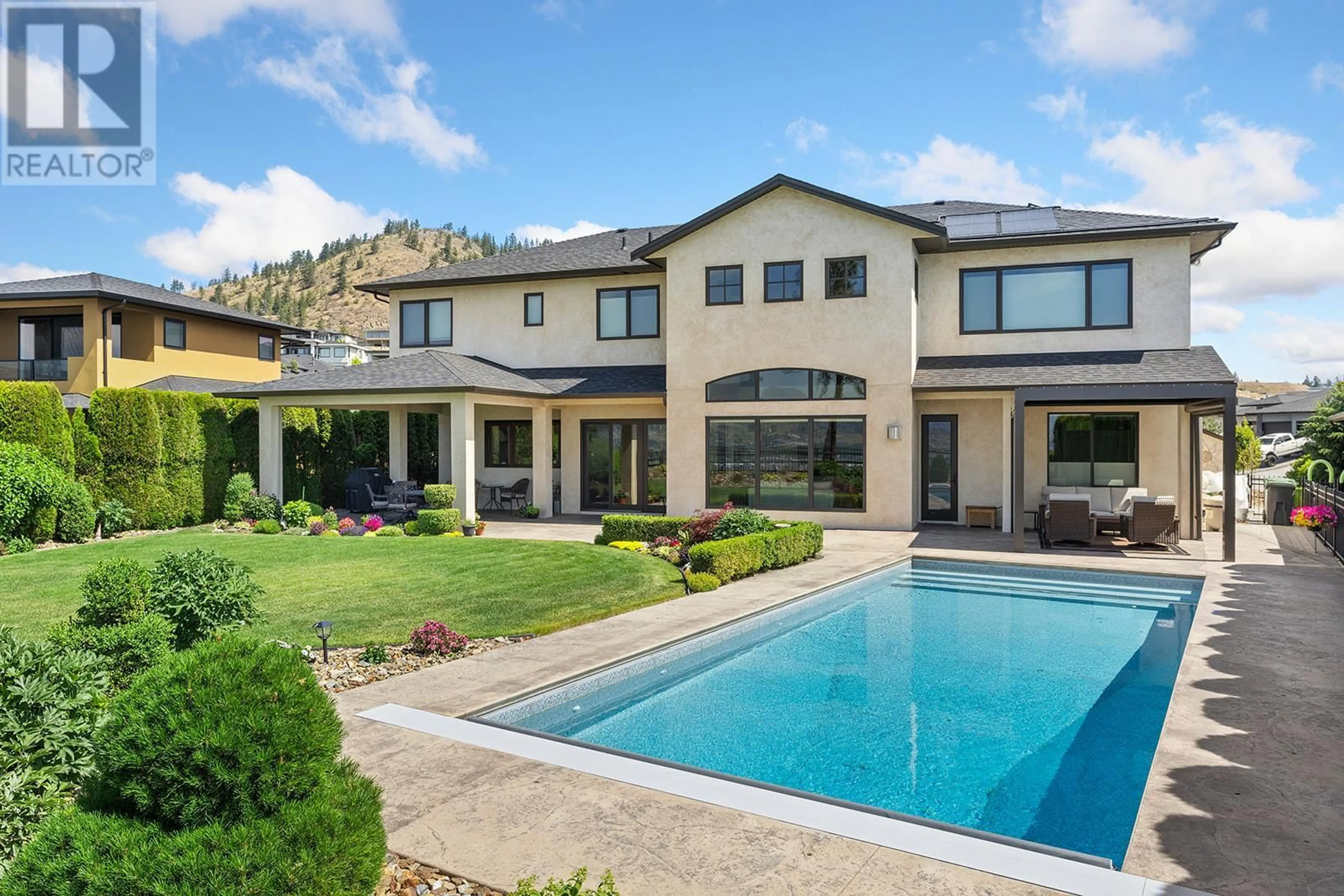 Pool for 3321 VINEYARD VIEW DRIVE, West Kelowna British Columbia V4T3B4