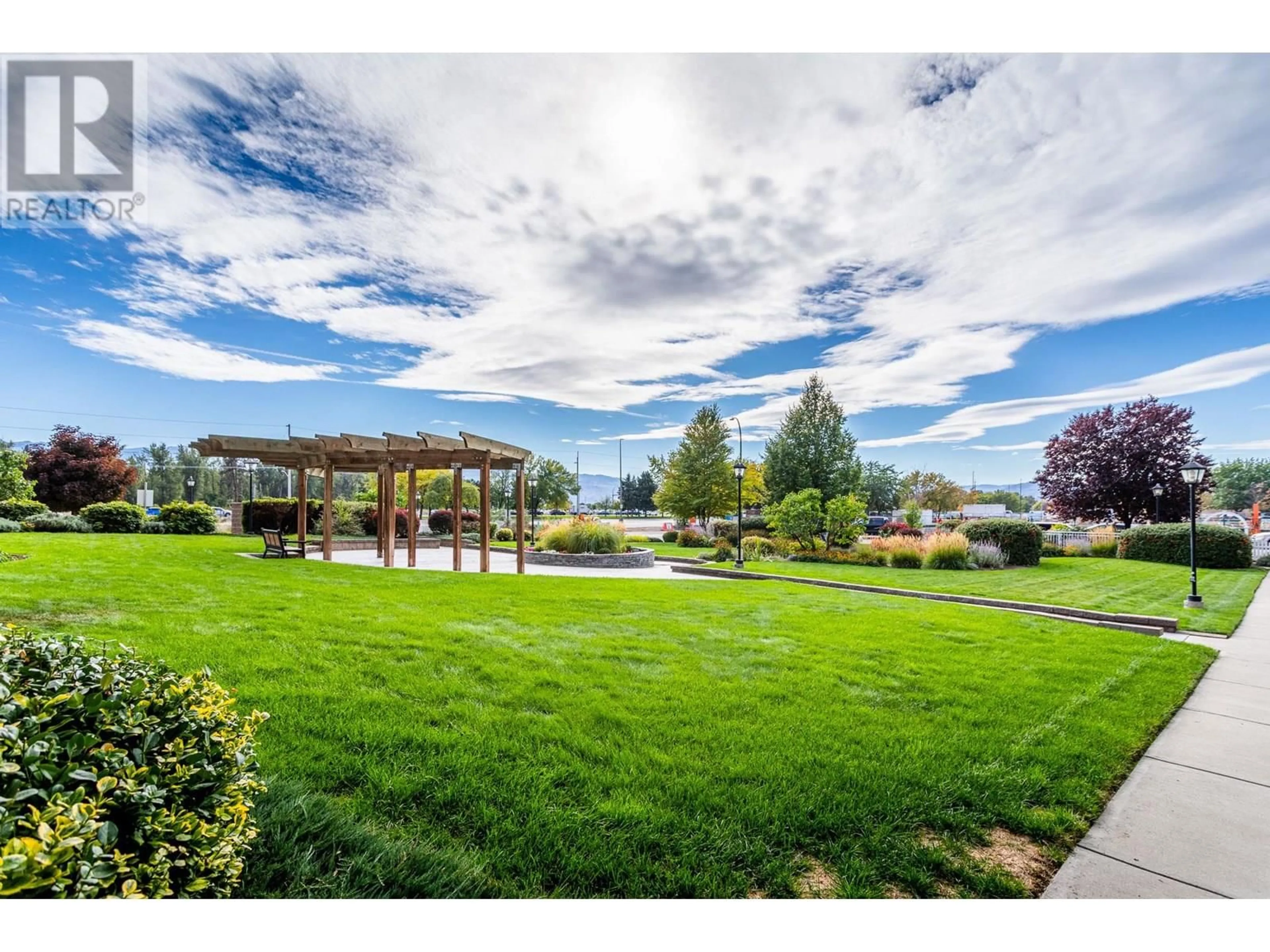 Patio, water/lake/river/ocean view for 103 - 1966 DURNIN ROAD, Kelowna British Columbia V1X7Z2