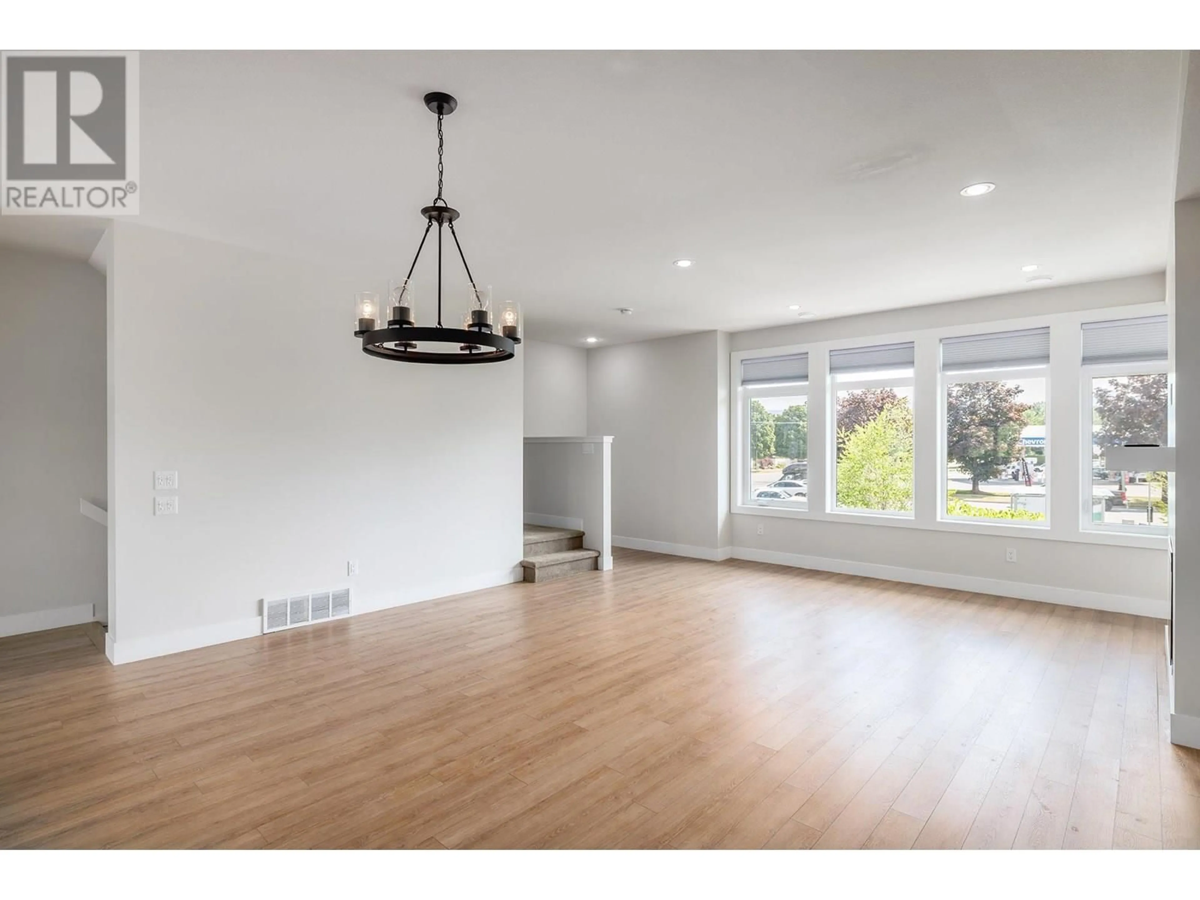 Unknown for 3 - 1102 CAMERON AVENUE, Kelowna British Columbia V1Y0B2