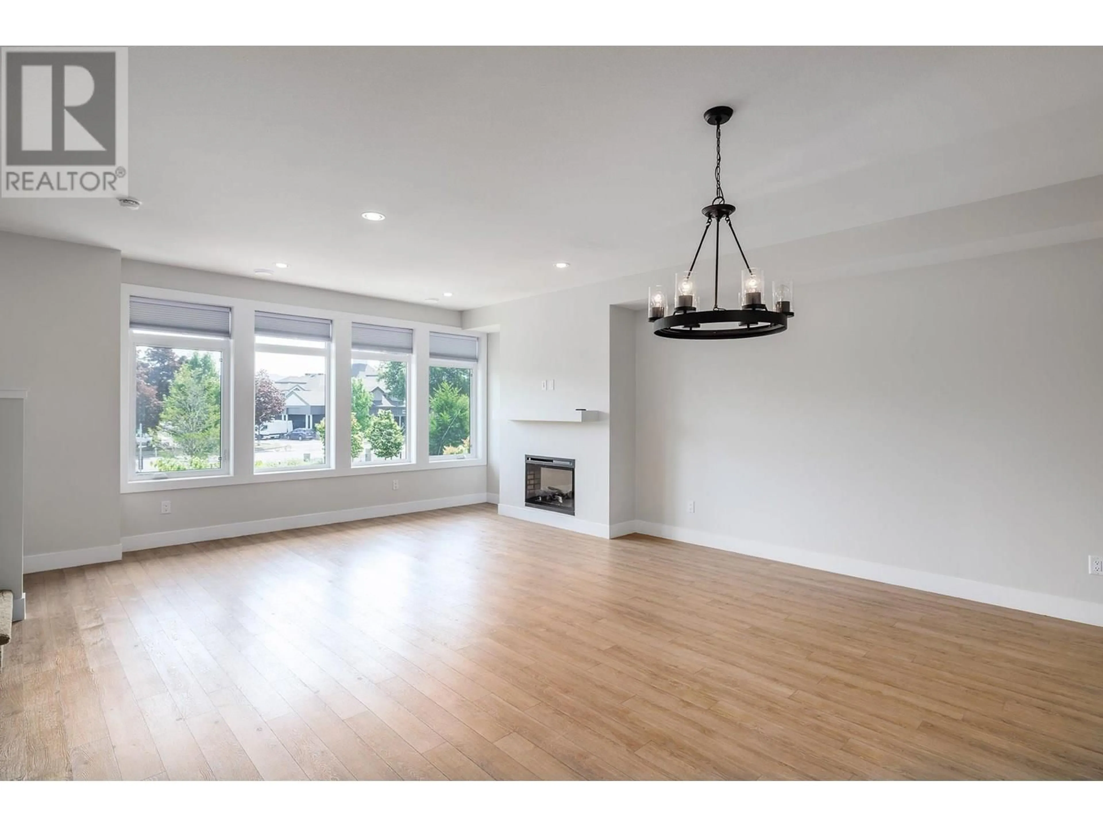 A pic of a room for 3 - 1102 CAMERON AVENUE, Kelowna British Columbia V1Y0B2