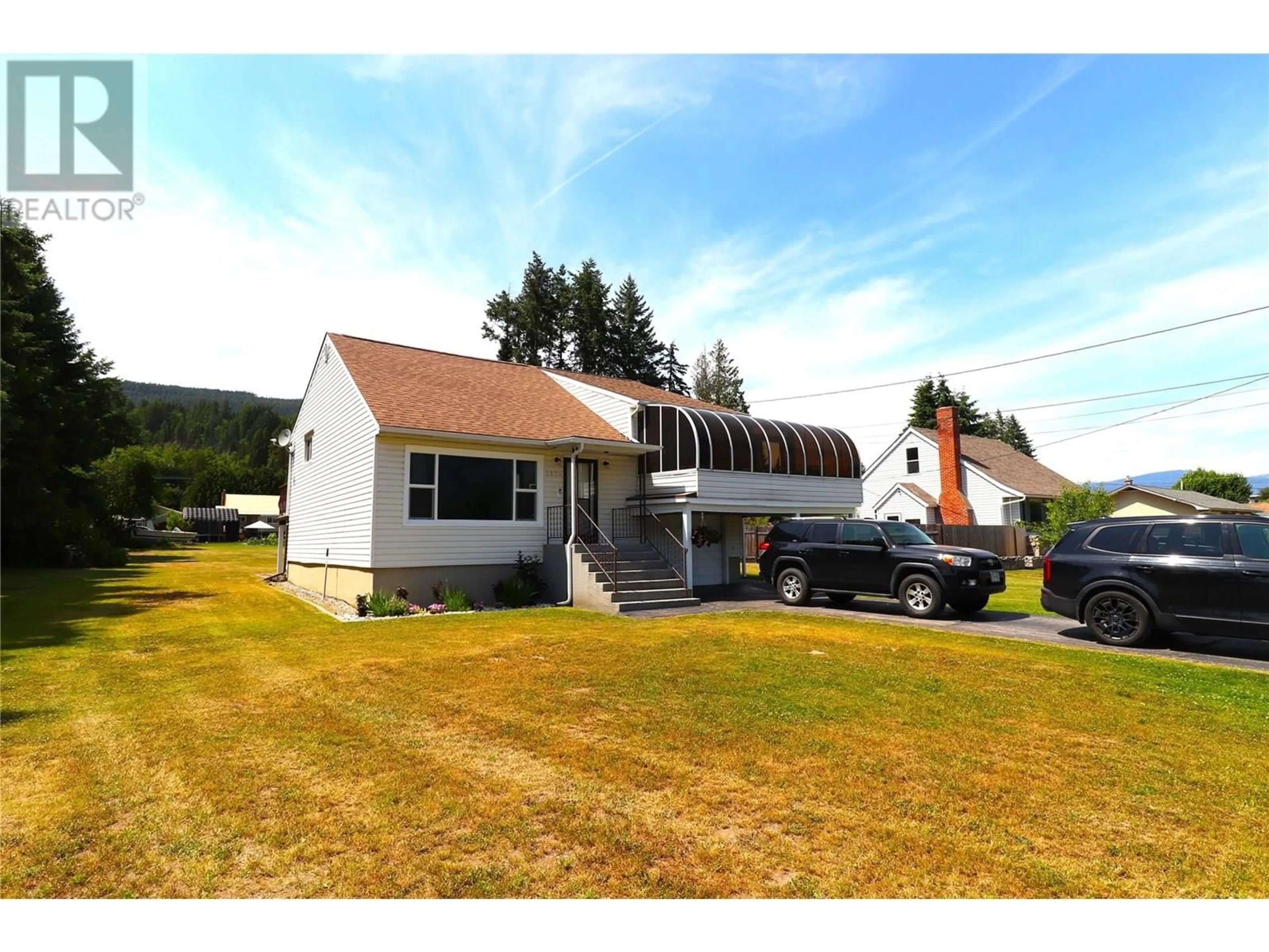 Unknown for 2524 6TH AVENUE, Castlegar British Columbia V1N2W2