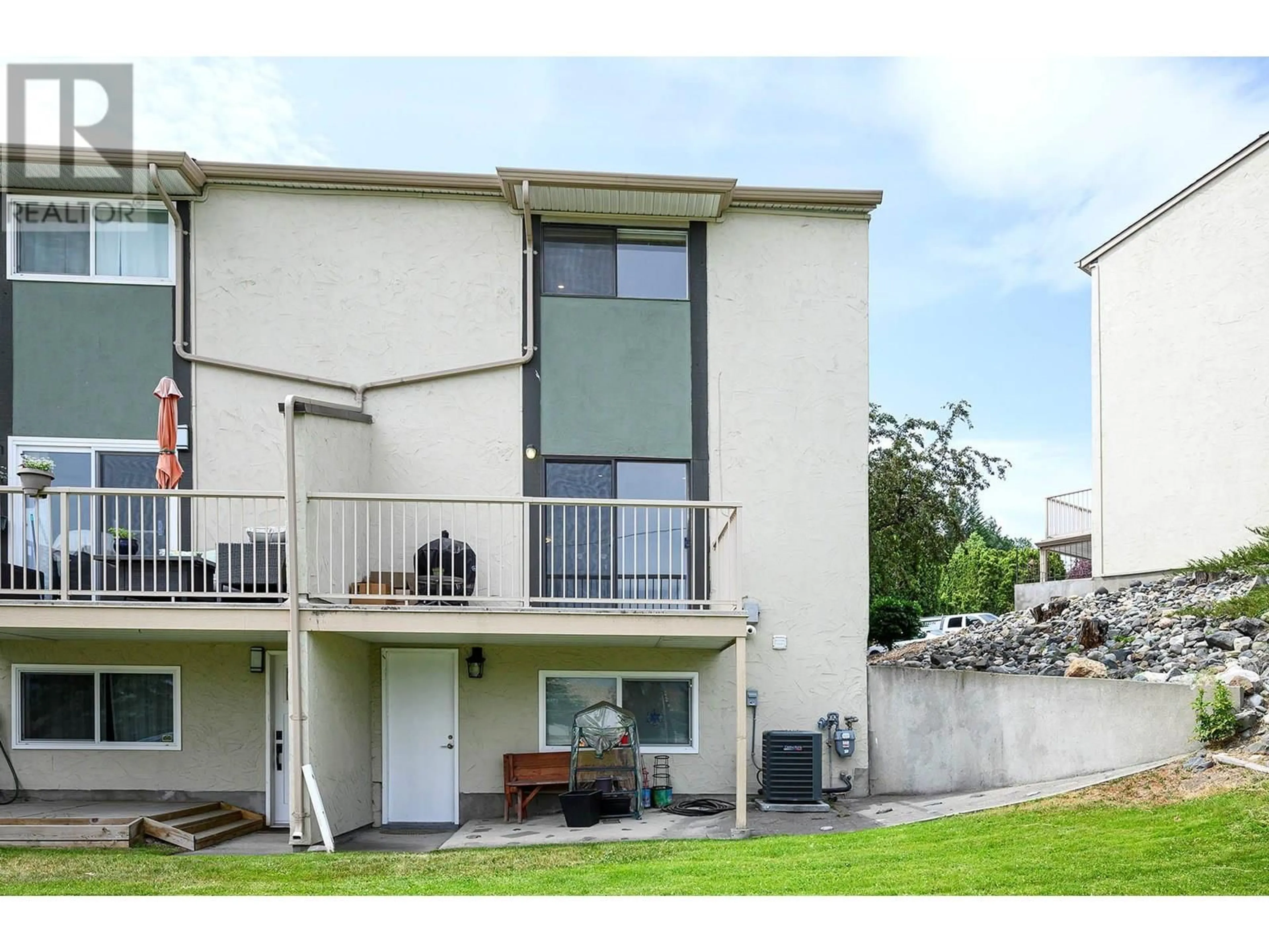 Unknown for 4 - 1469 SPRINGHILL DRIVE, Kamloops British Columbia V2E1H5