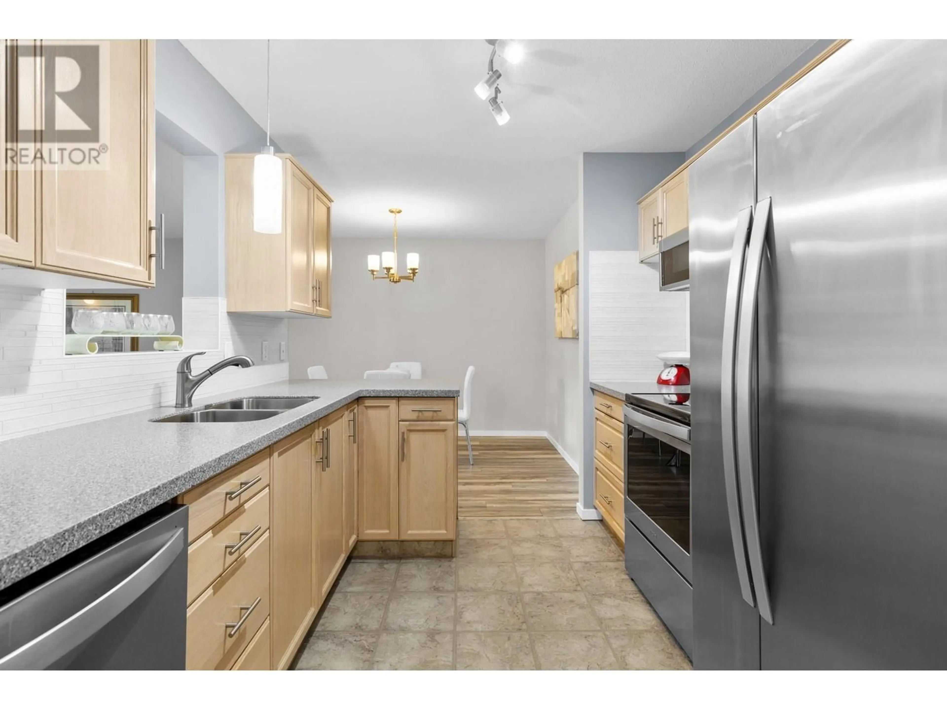 Standard kitchen, unknown for 205 - 3858 BROWN ROAD, West Kelowna British Columbia V4T2J5