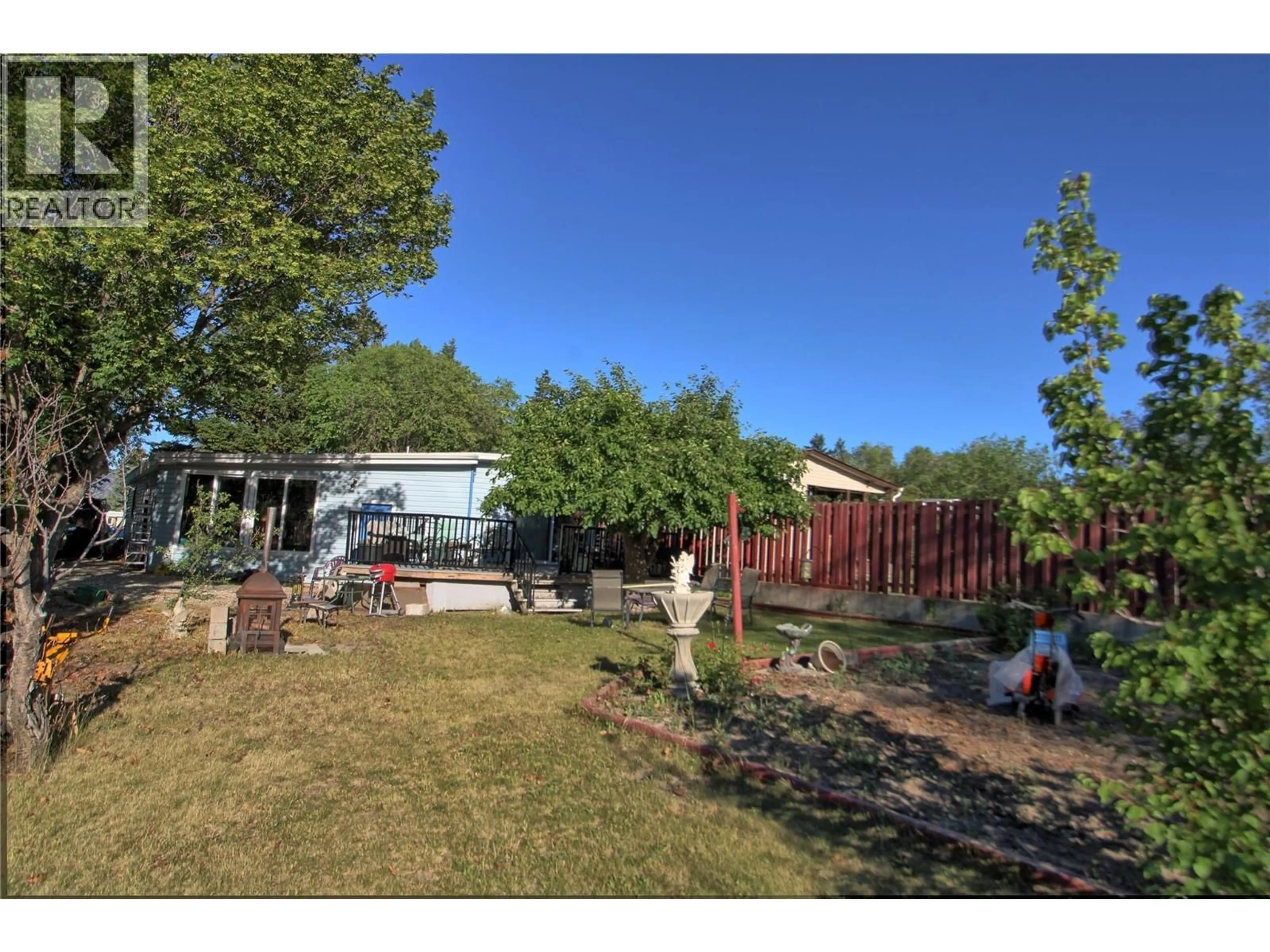 A pic from outside/outdoor area/front of a property/back of a property/a pic from drone, unknown for 749 KLAHANIE DRIVE, Kamloops British Columbia V2C5R1