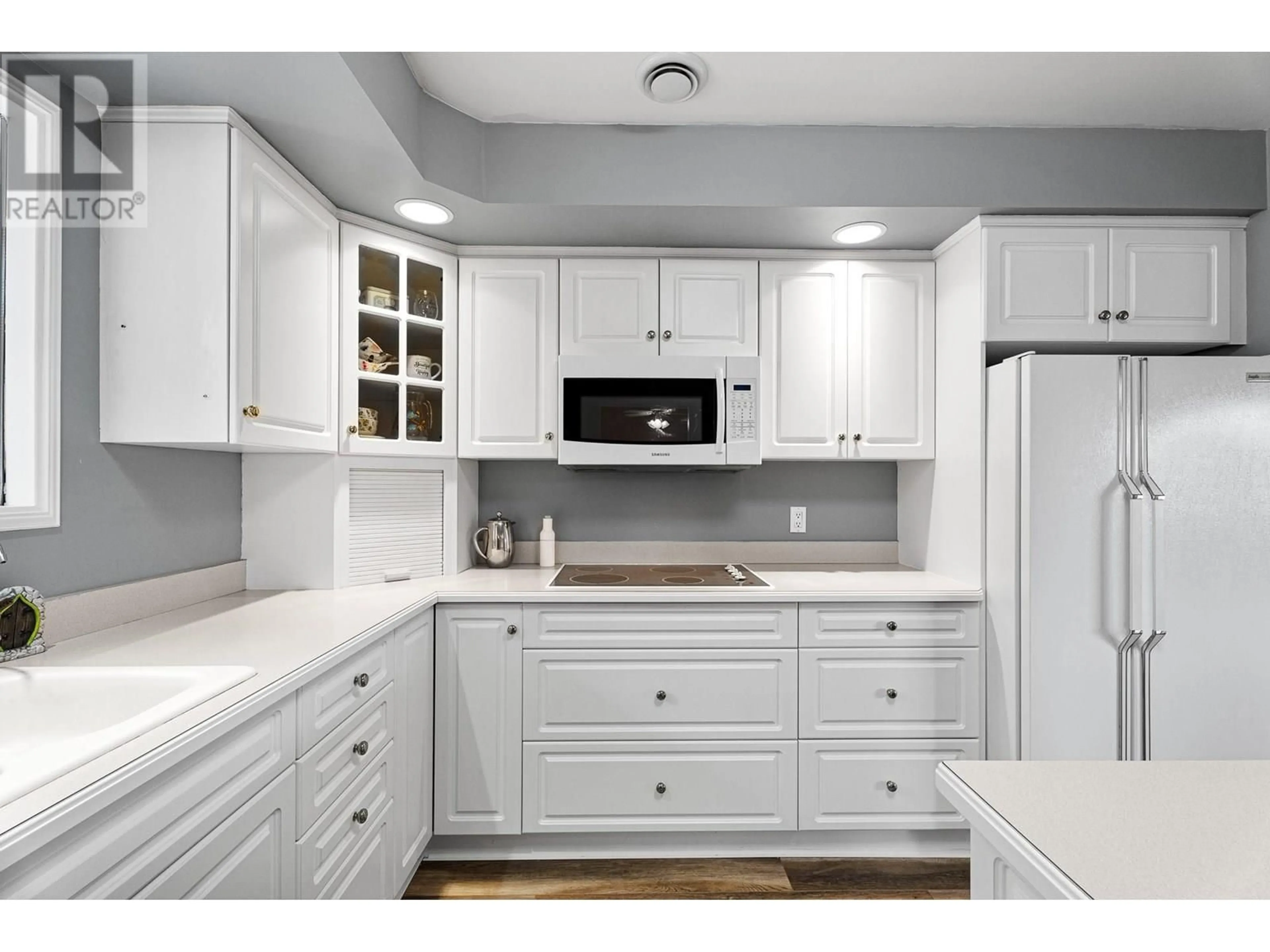 Standard kitchen, ceramic/tile floor for 2819 CRANNA CRESCENT, Merritt British Columbia V1K1E6
