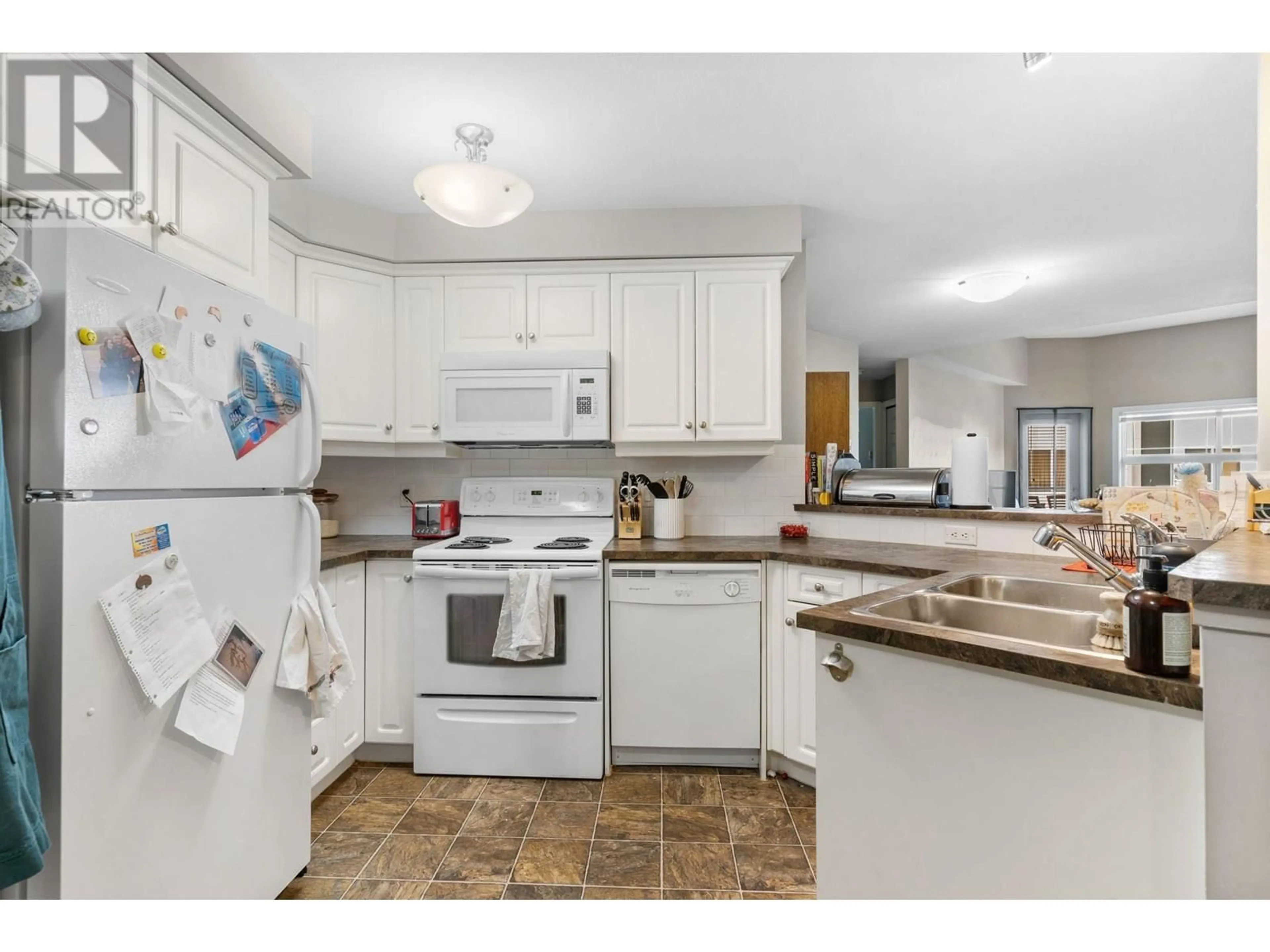 Standard kitchen, unknown for 311 - 515 HOUGHTON ROAD, Kelowna British Columbia V1X7P9