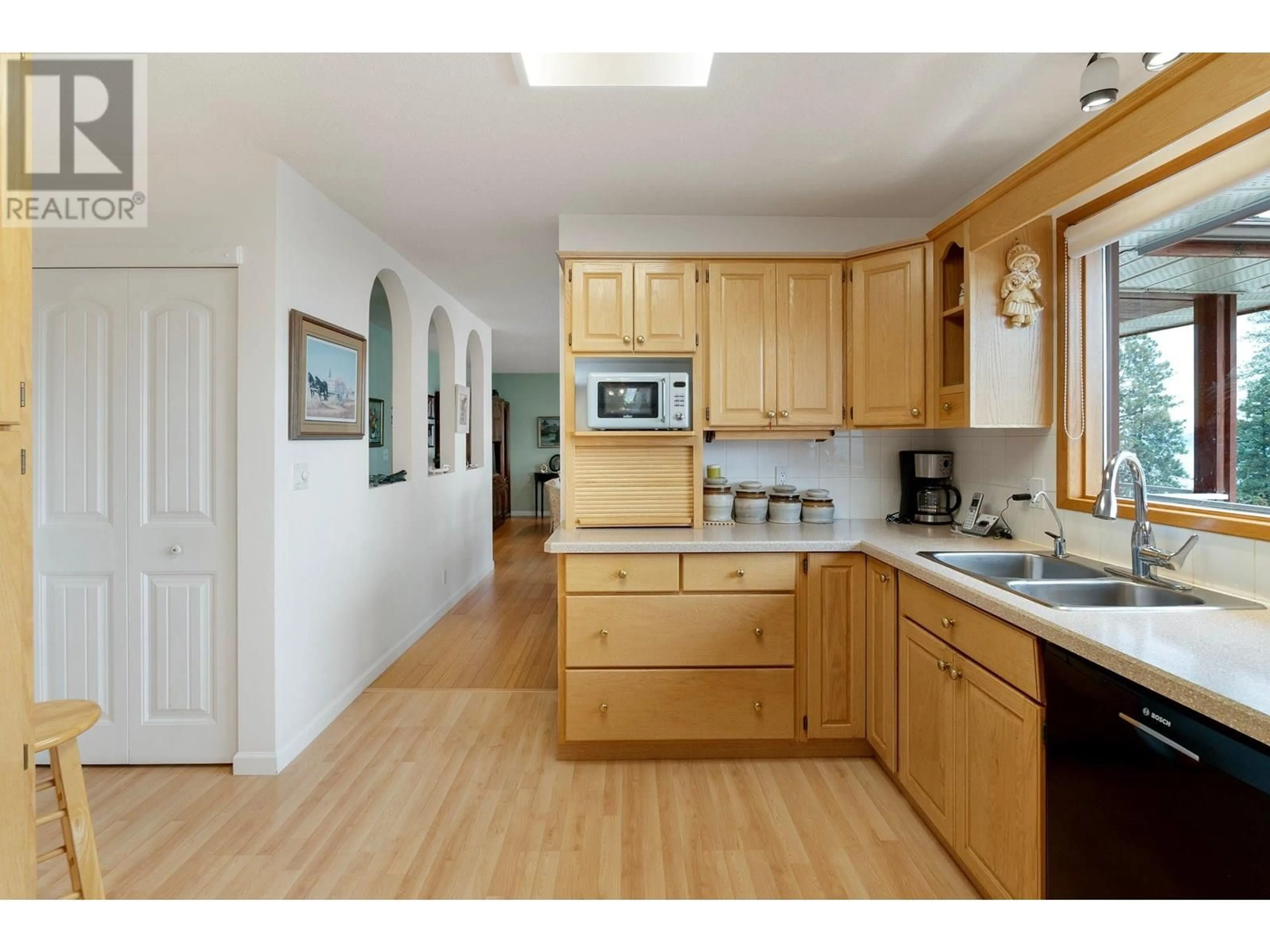 Standard kitchen, unknown for 6514 FERGUSON PLACE, Peachland British Columbia V0H1X7