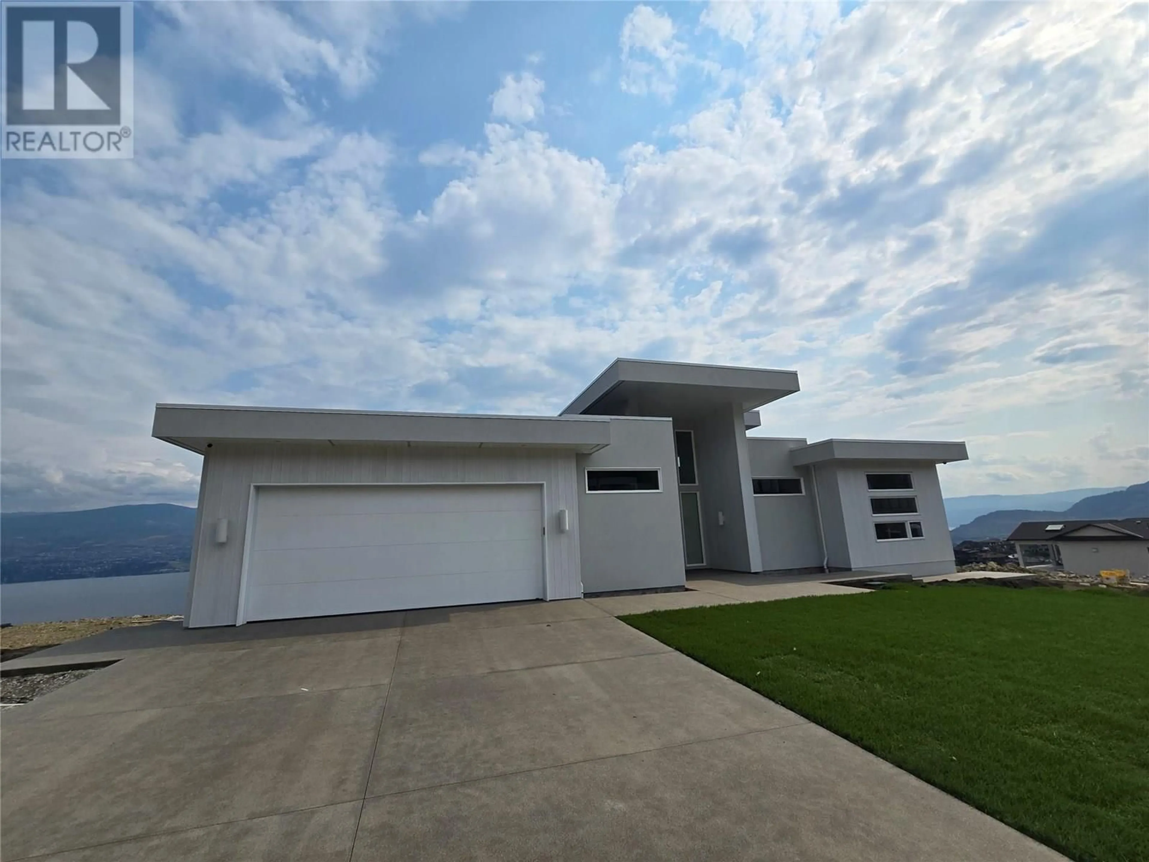 Home with vinyl exterior material, unknown for 1391 VINEYARD DRIVE, West Kelowna British Columbia V4T0E9