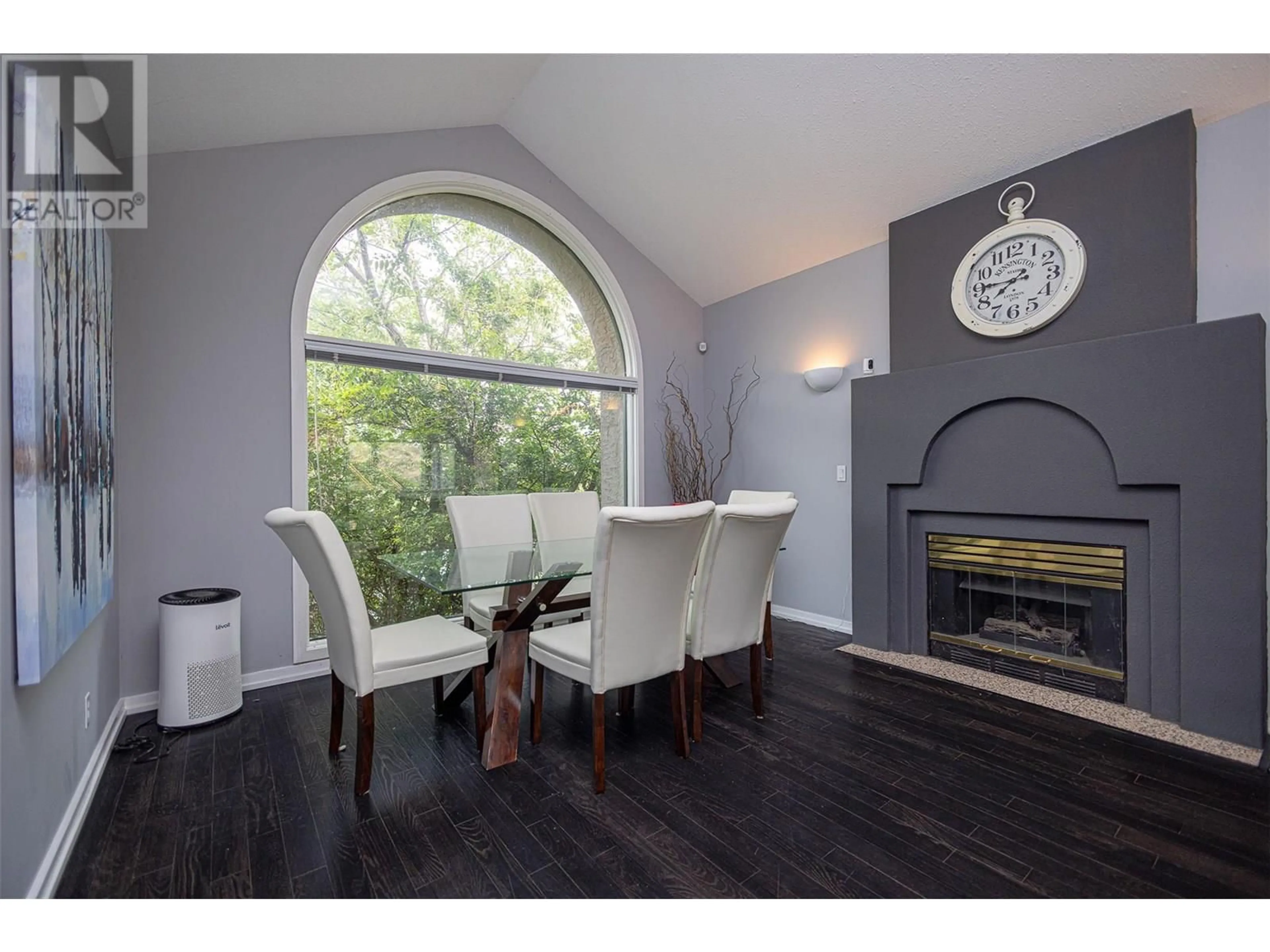 Dining room, wood/laminate floor for 1791 SPRUCEGROVE COURT, Kelowna British Columbia V1V1P3