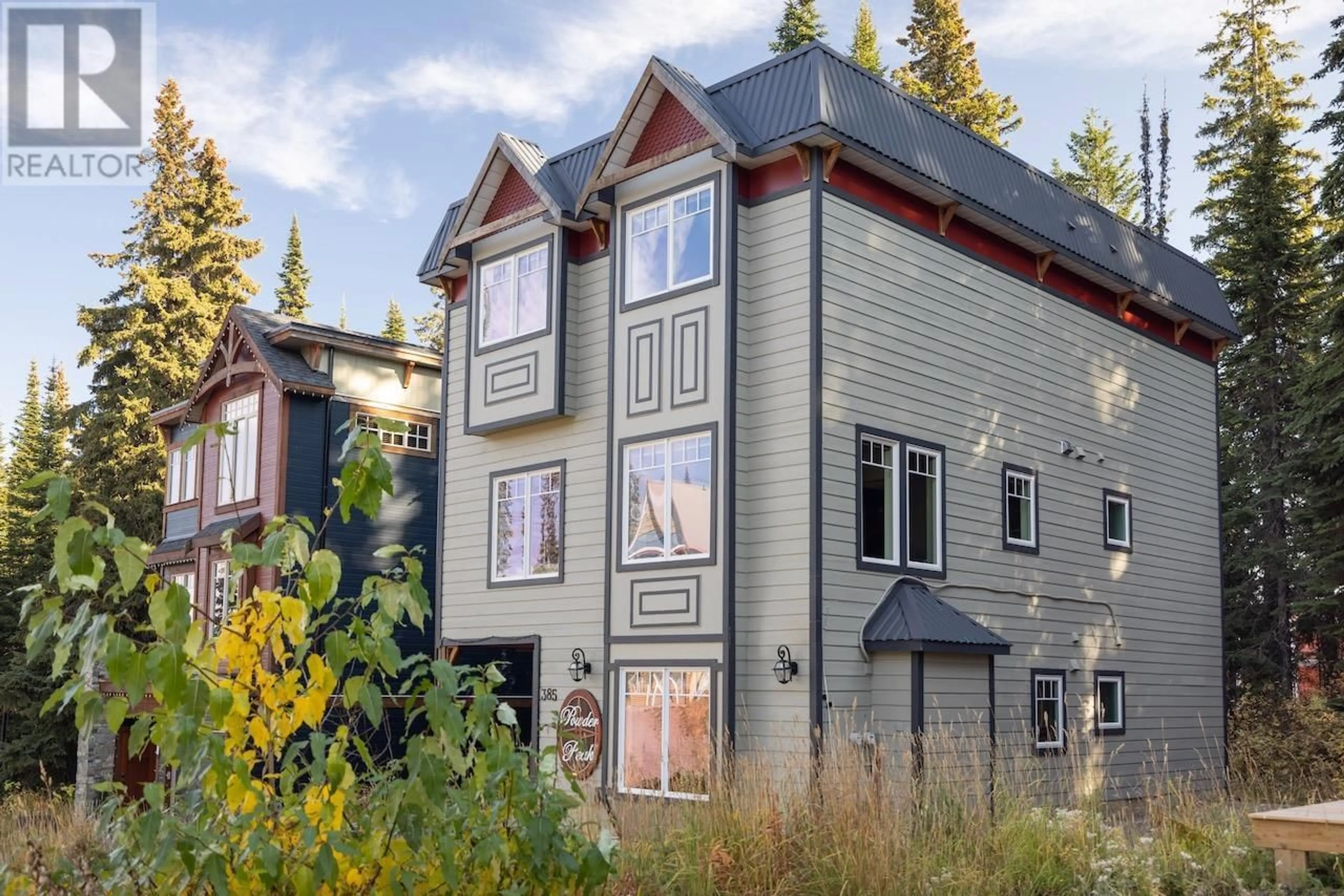 Home with vinyl exterior material, unknown for 385 MONASHEE ROAD, Vernon British Columbia V1B3M1