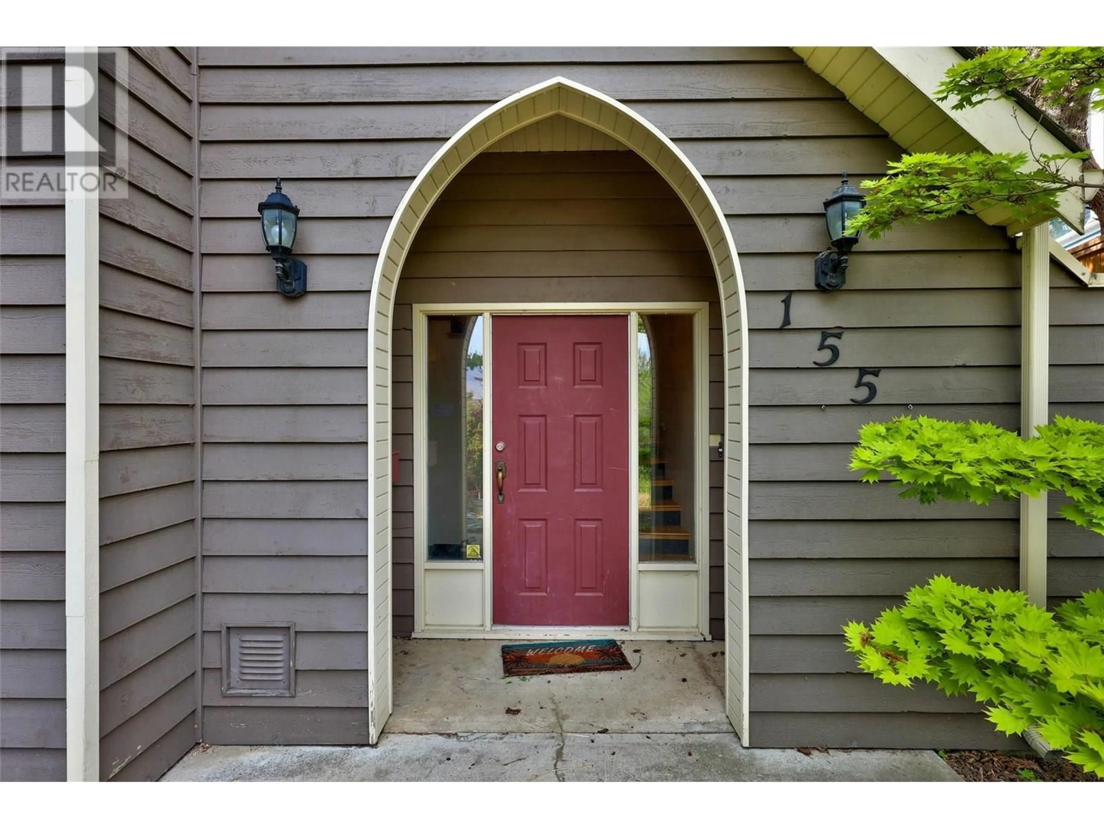 Indoor entryway for 155 CONNAUGHT ROAD, Kamloops British Columbia V2C1G5