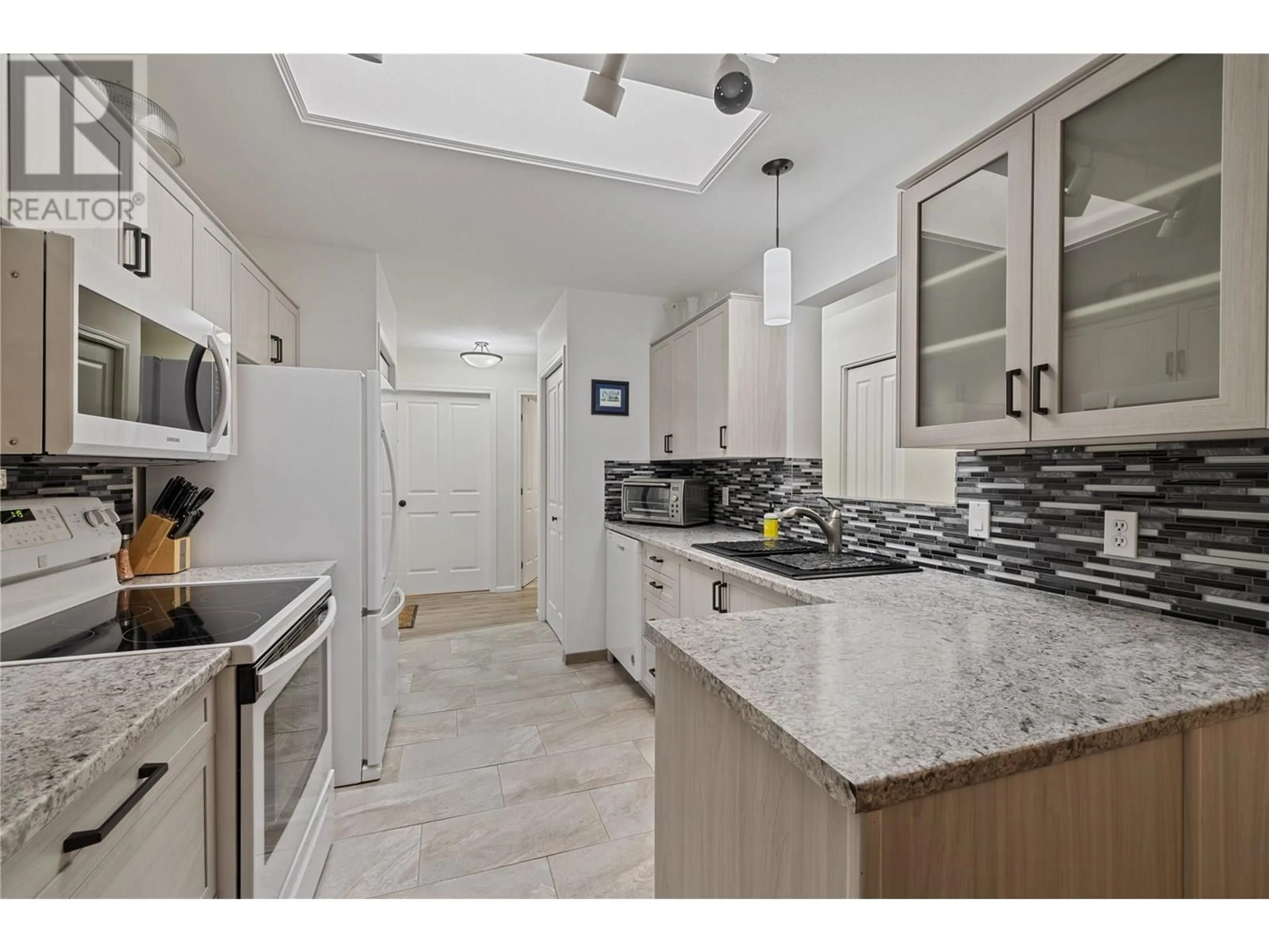 Unknown for 305 - 3858 BROWN ROAD, West Kelowna British Columbia V4T2J5