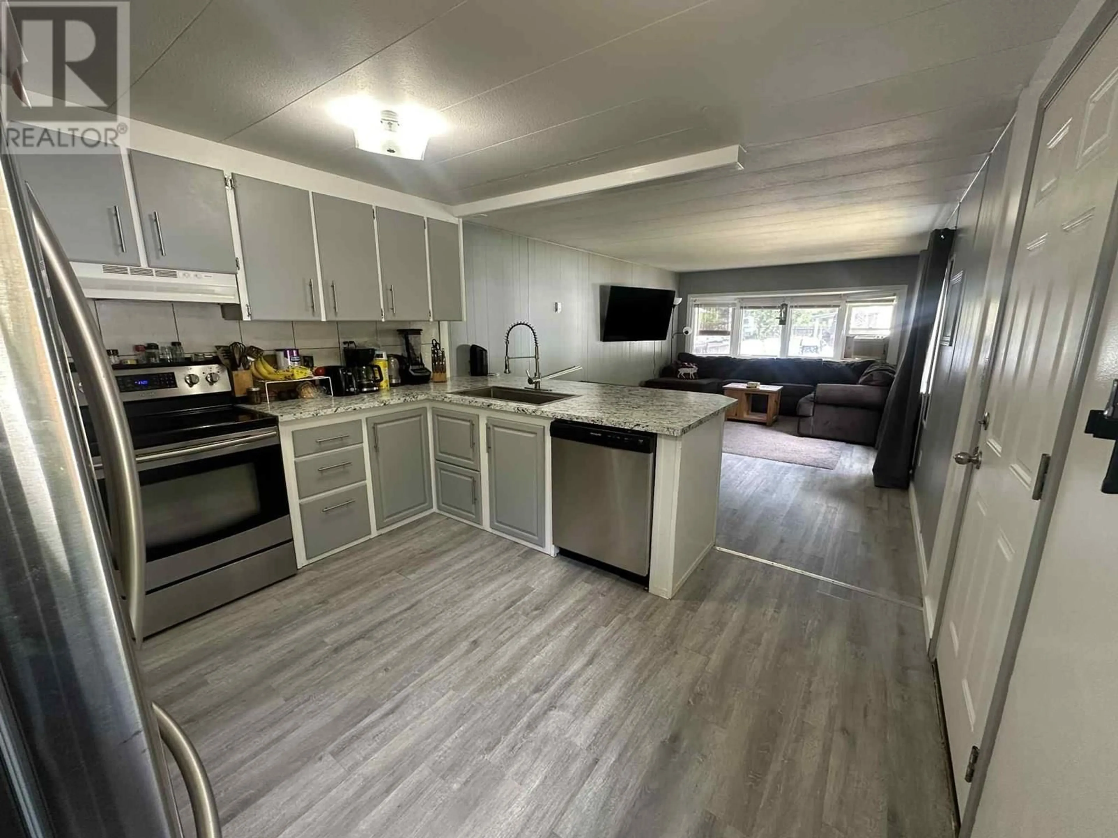Open concept kitchen, unknown for 5 ESQUIRE DRIVE, Salmo British Columbia V0G1Z0