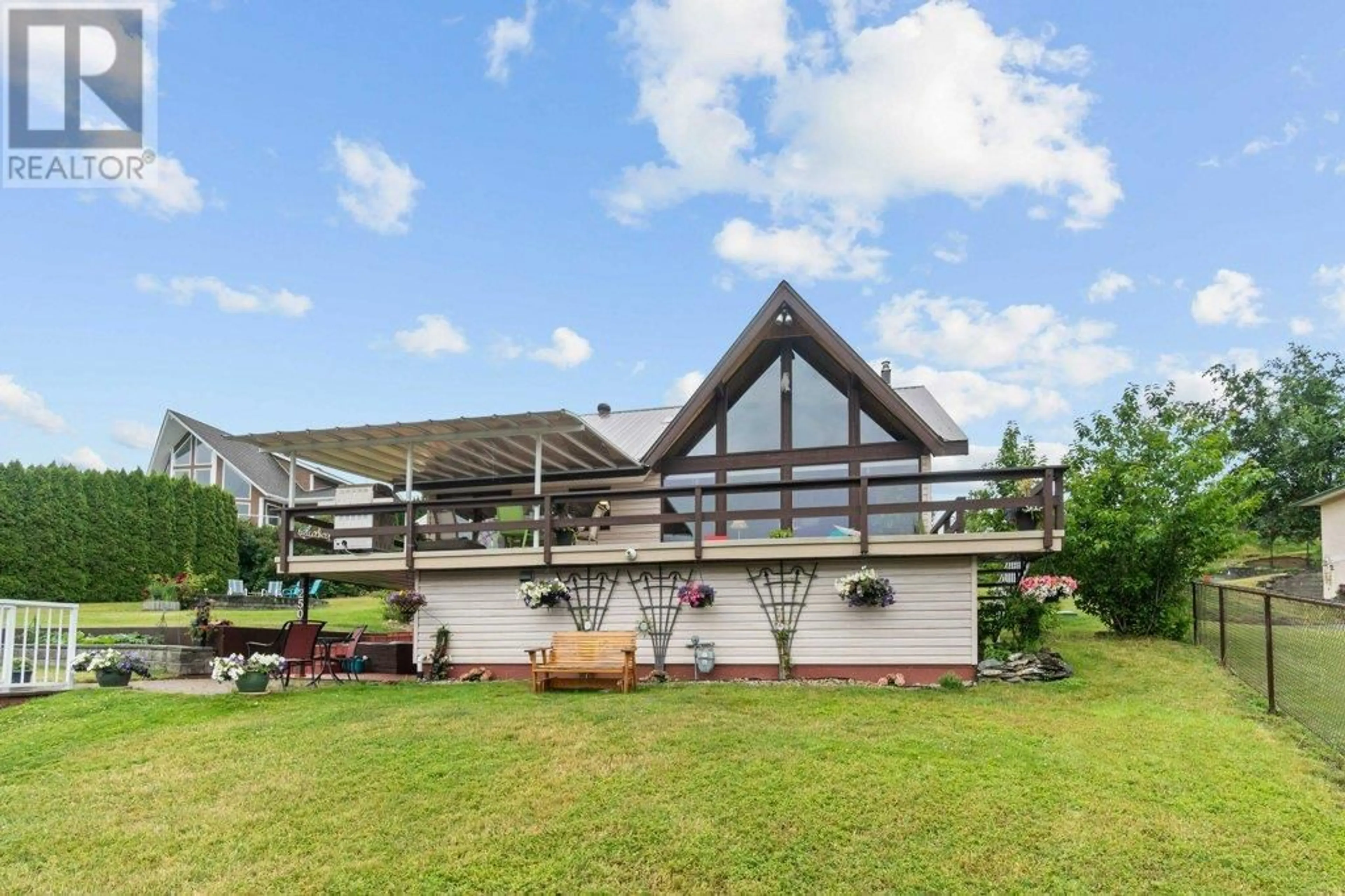 Patio, mountain view for 2504 BLIND BAY ROAD, Blind Bay British Columbia V0E1H1