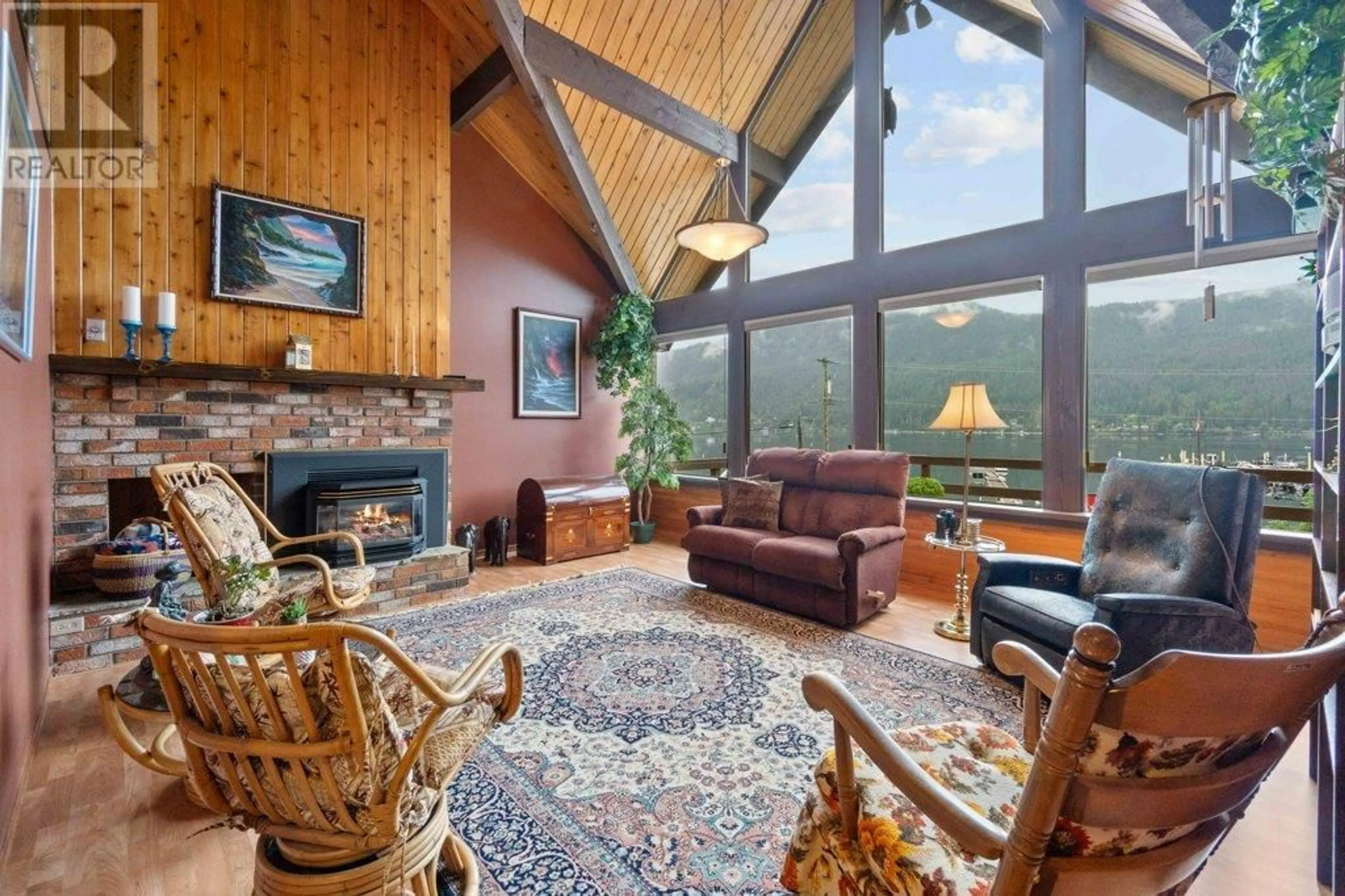 Living room with furniture, unknown for 2504 BLIND BAY ROAD, Blind Bay British Columbia V0E1H1