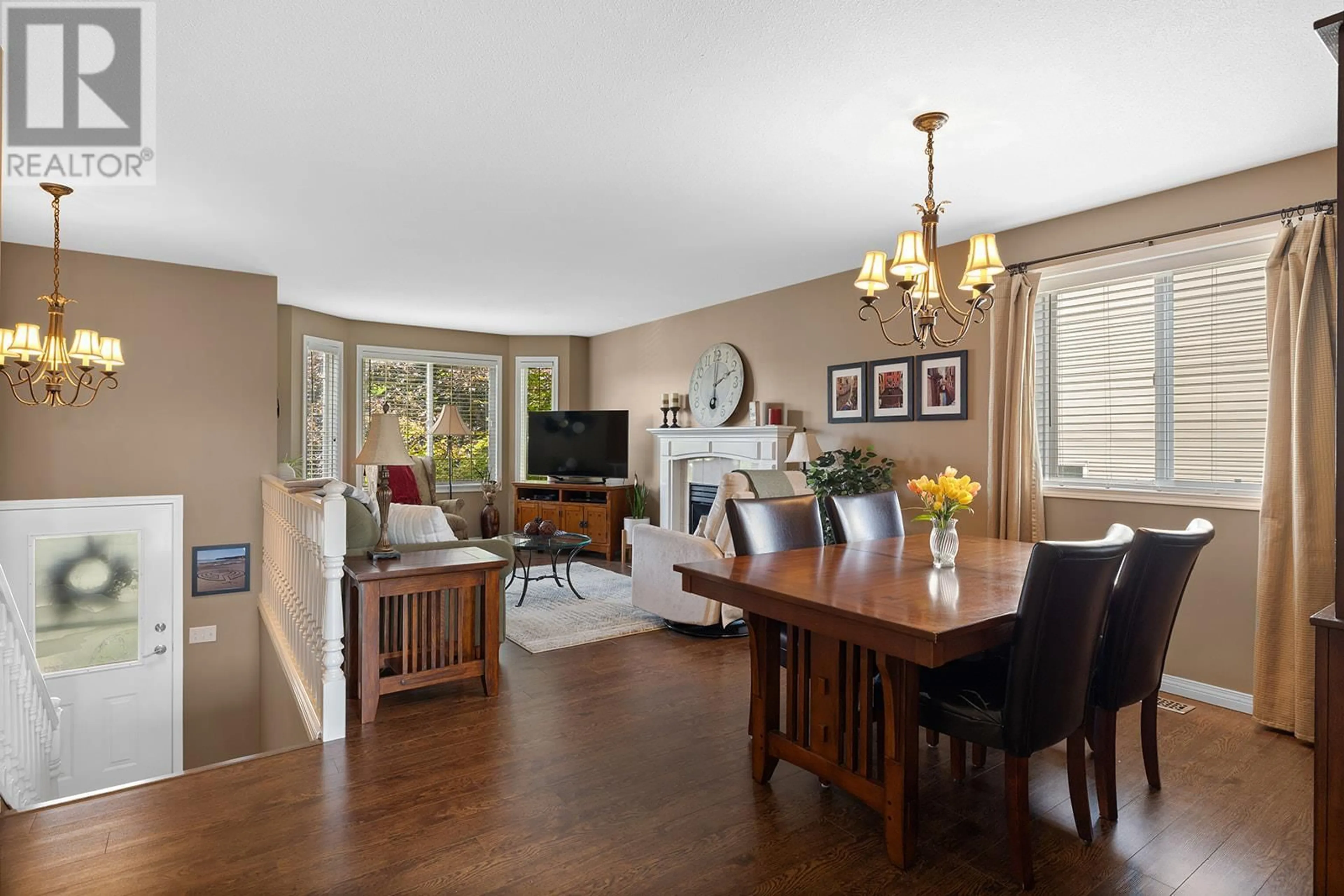 Dining room, wood/laminate floor for 16 - 6100 OLD VERNON ROAD, Kelowna British Columbia V1X7T8