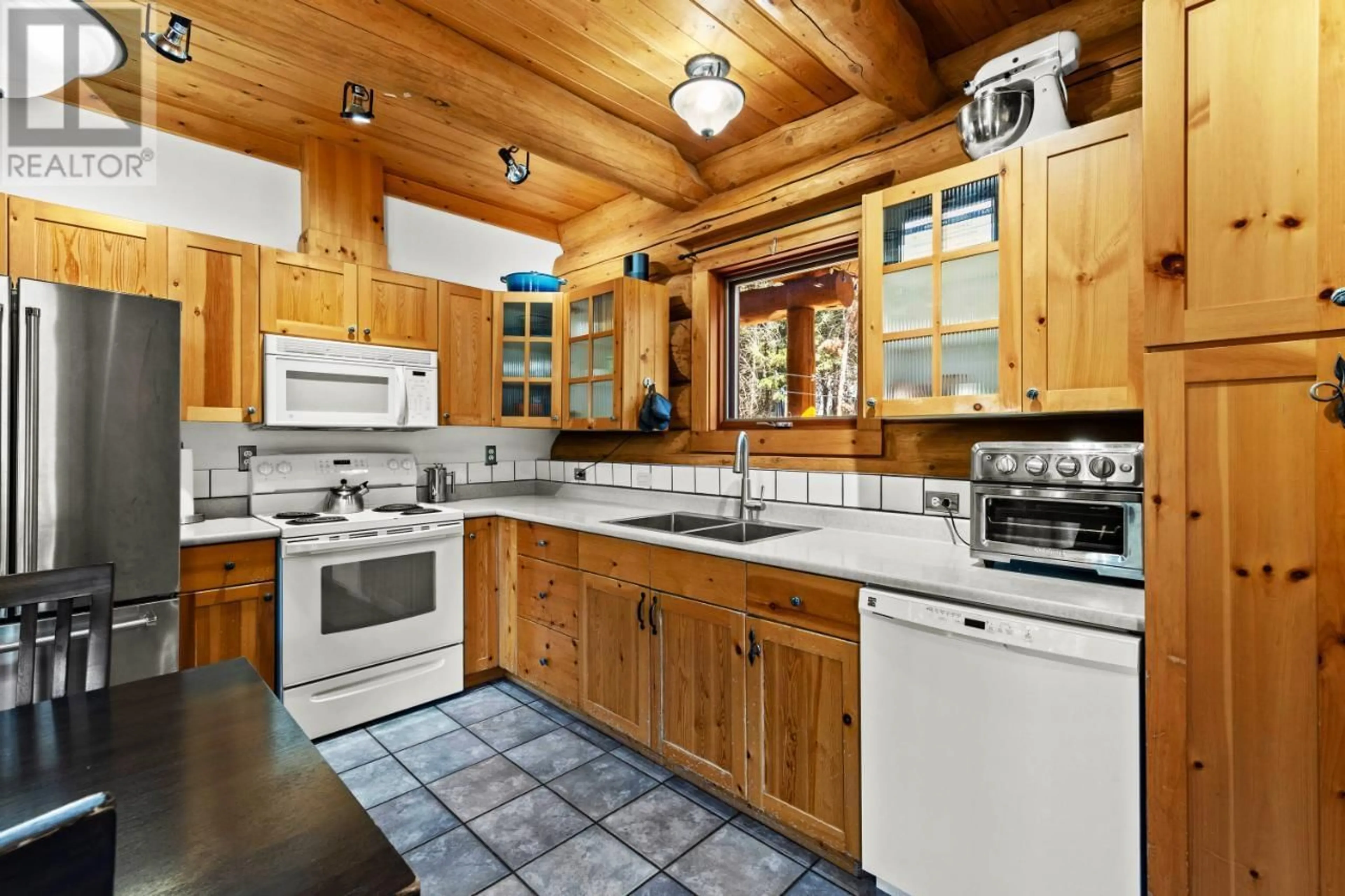 Unknown for 2943 PIVA ROAD, Kamloops British Columbia V0E3E1
