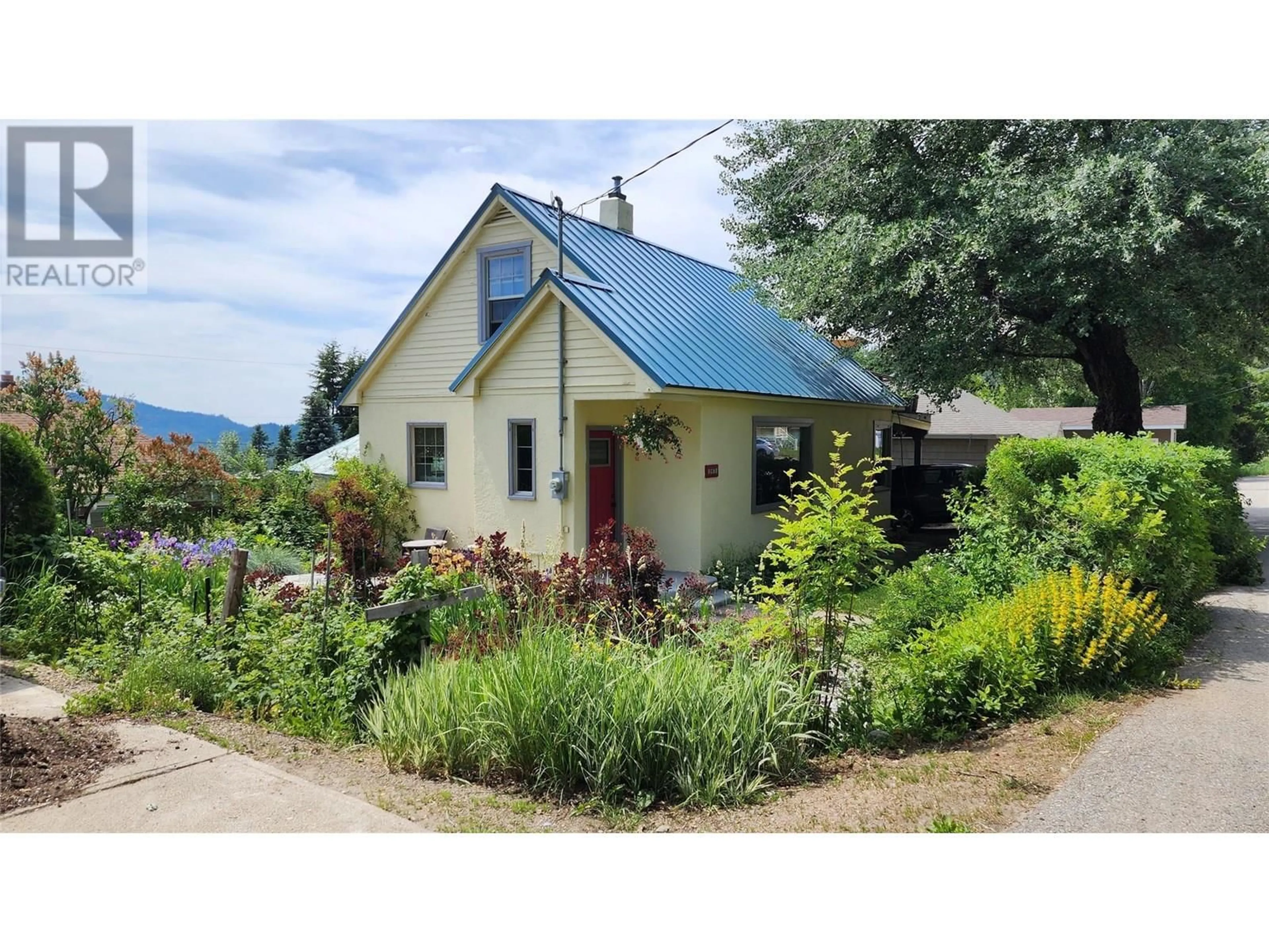 Unknown for 1975 KIRKUP AVENUE, Rossland British Columbia V0G1Y0