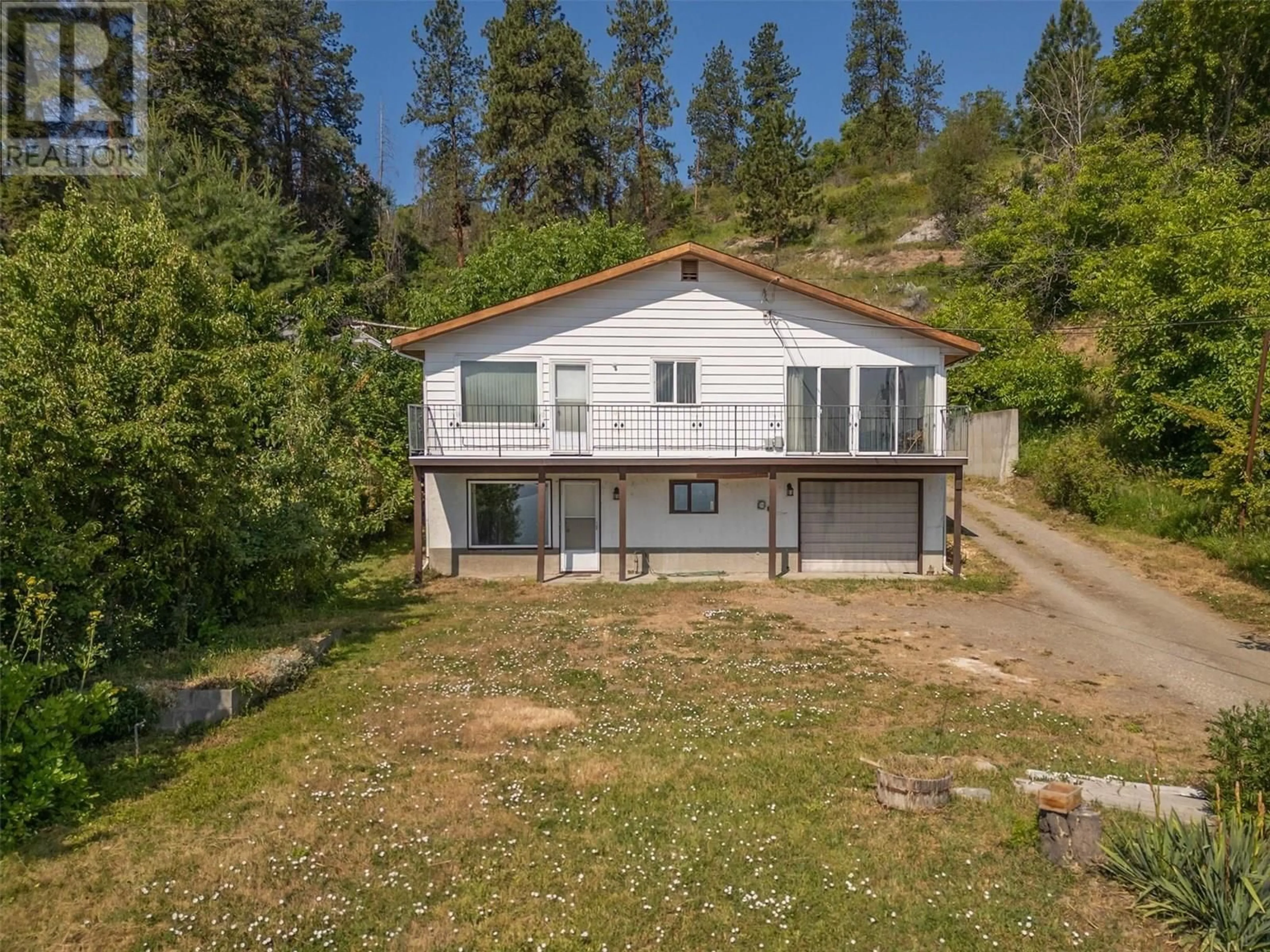 A pic from outside/outdoor area/front of a property/back of a property/a pic from drone, unknown for 6086 HIGHWAY 97 OTHER, Peachland British Columbia V0H1X7